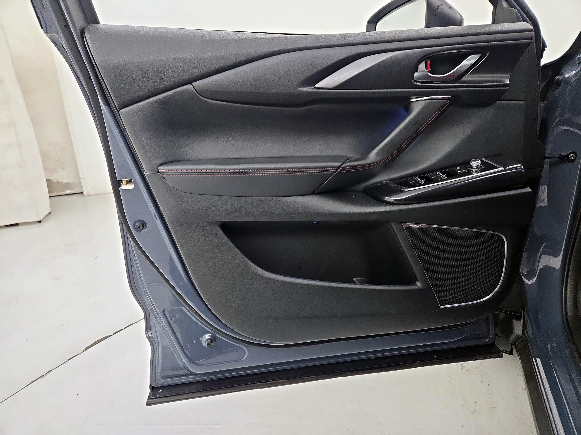 Thumbnail: 2023 Mazda CX-9 - 12