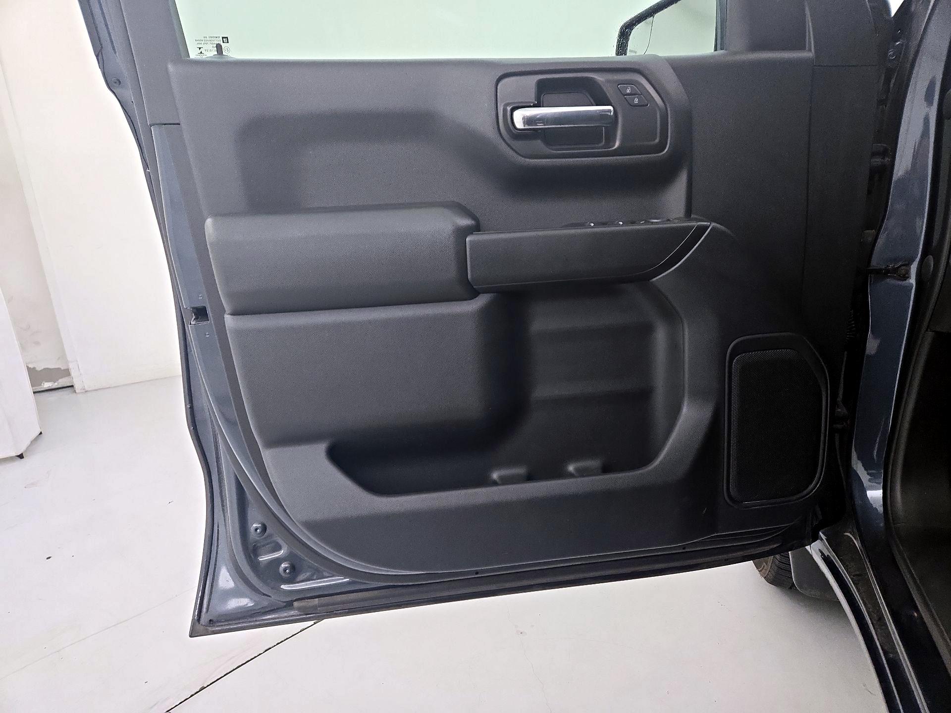 Thumbnail: 2020 Chevrolet Silverado 1500 - 12