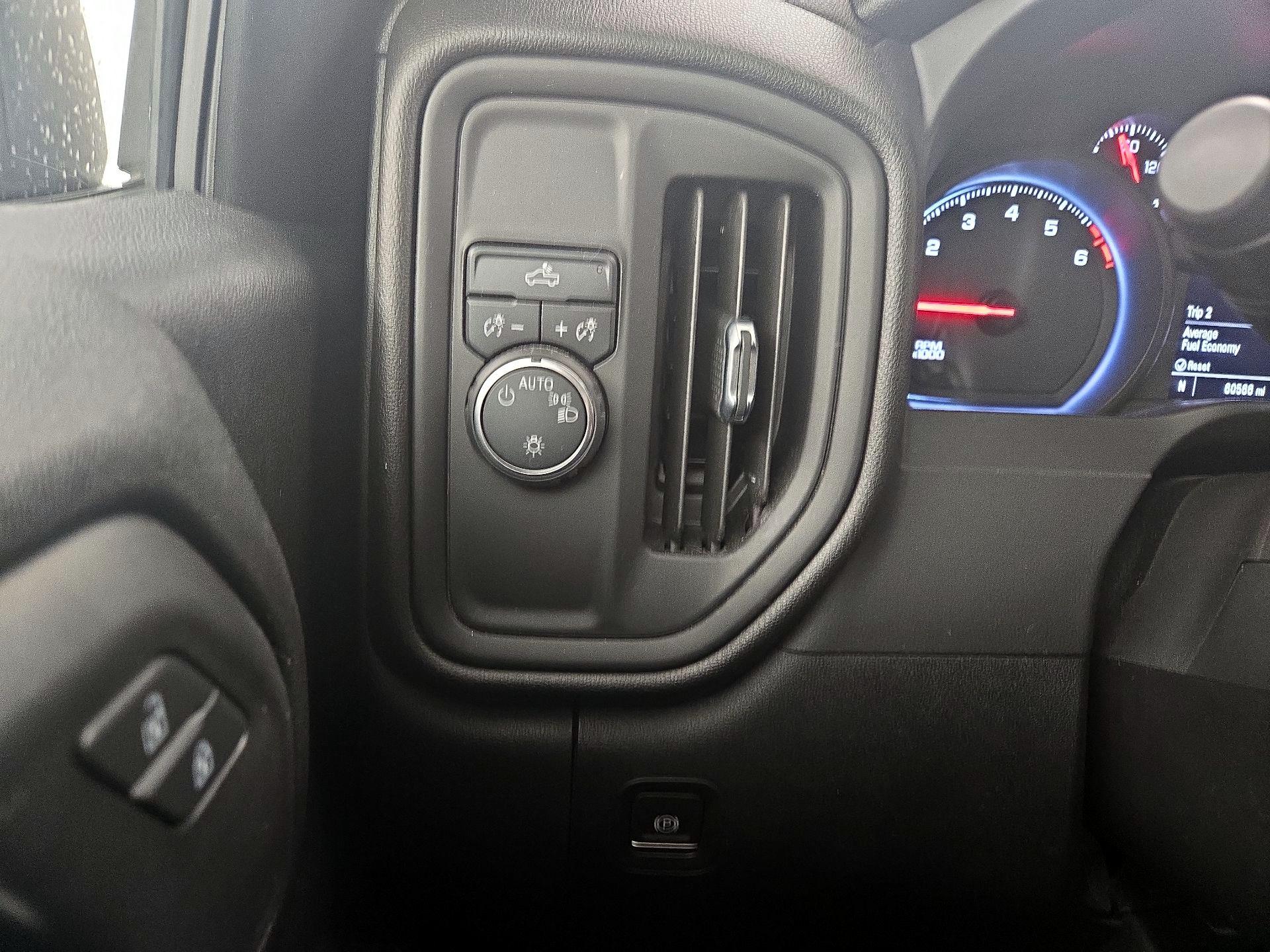 Thumbnail: 2020 Chevrolet Silverado 1500 - 13