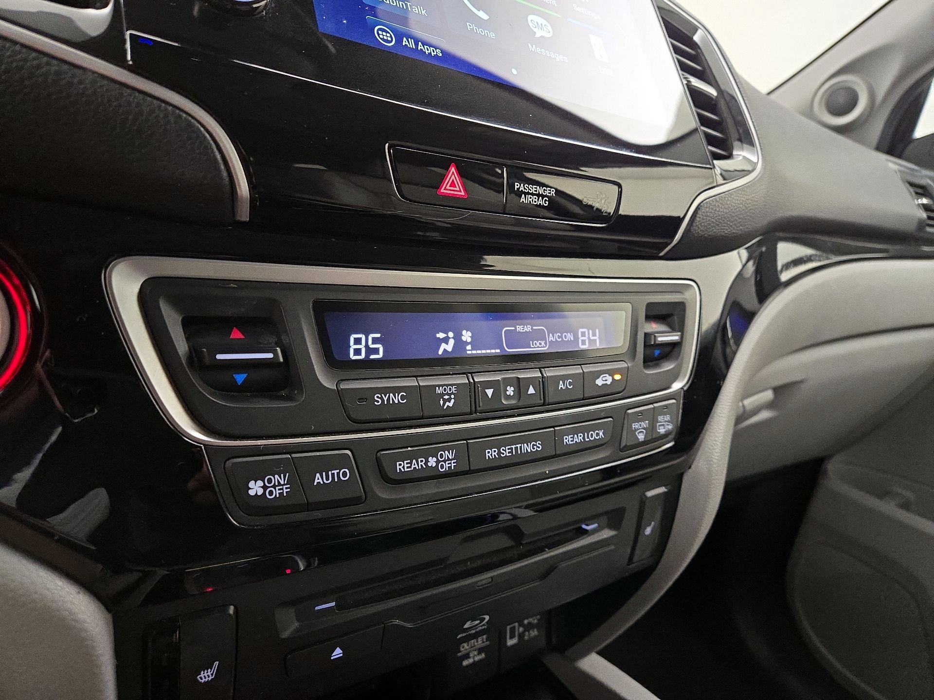 Thumbnail: 2020 Honda Pilot - 17