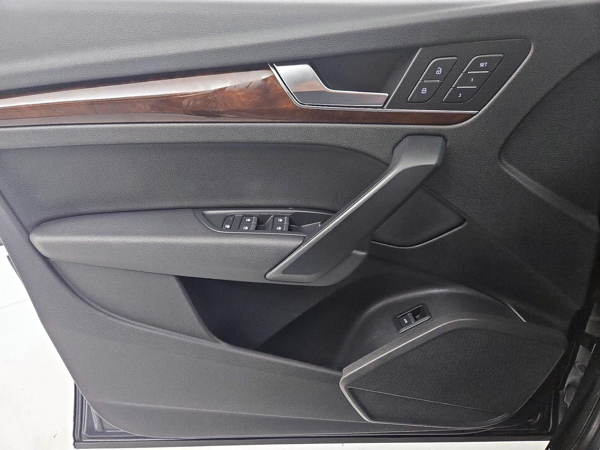 Thumbnail: 2018 Audi Q5 - 12