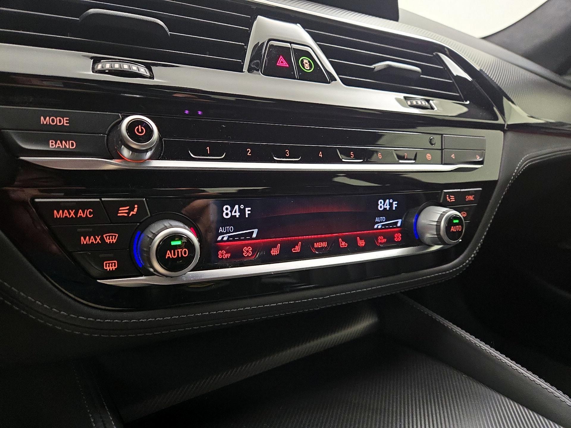 Thumbnail: 2020 BMW M5 - 17