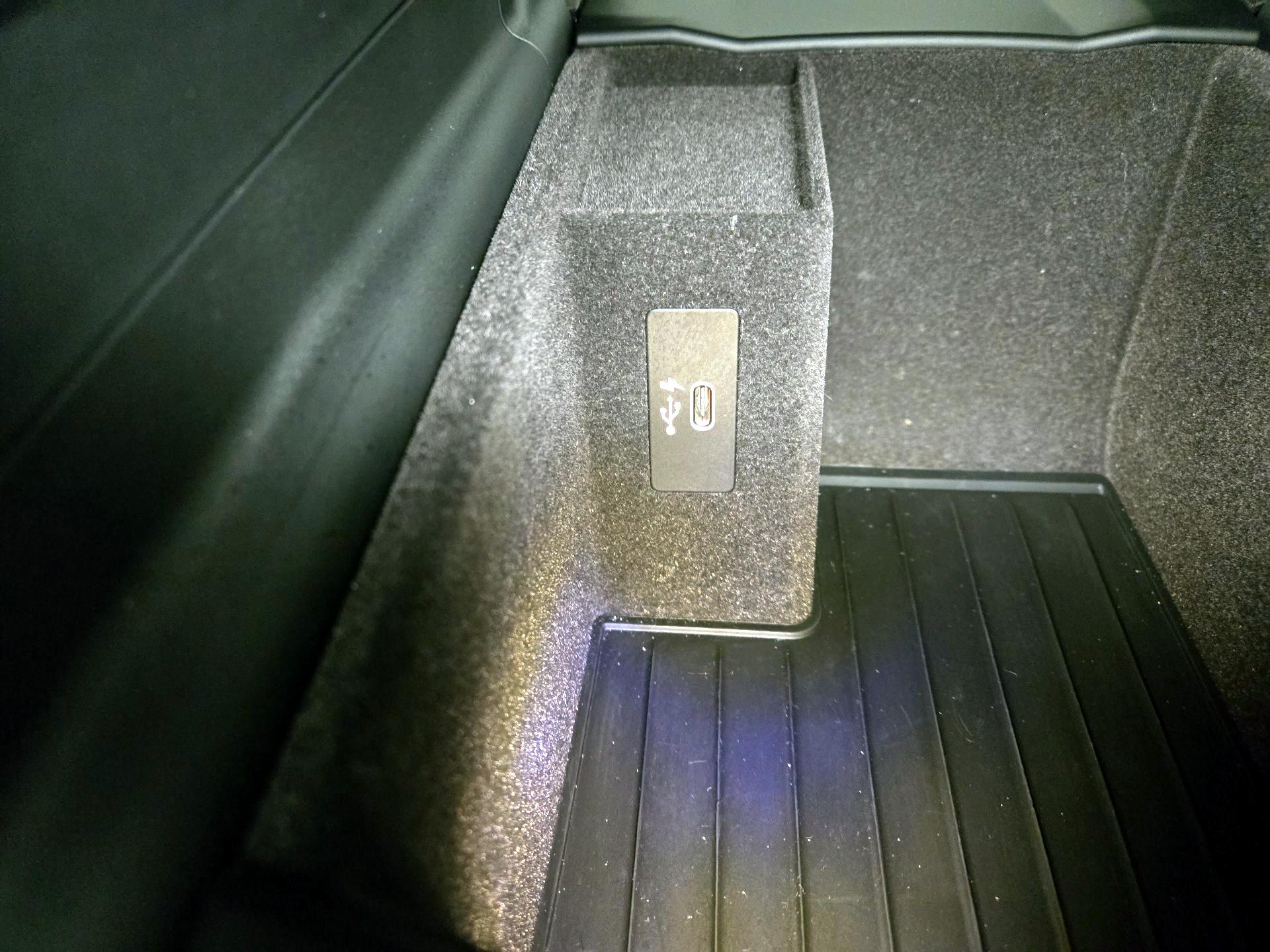 Thumbnail: 2020 BMW M5 - 19