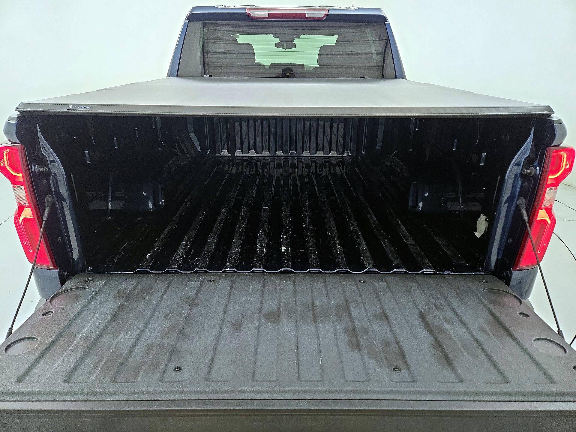 Thumbnail: 2023 Chevrolet Silverado 1500 - 20