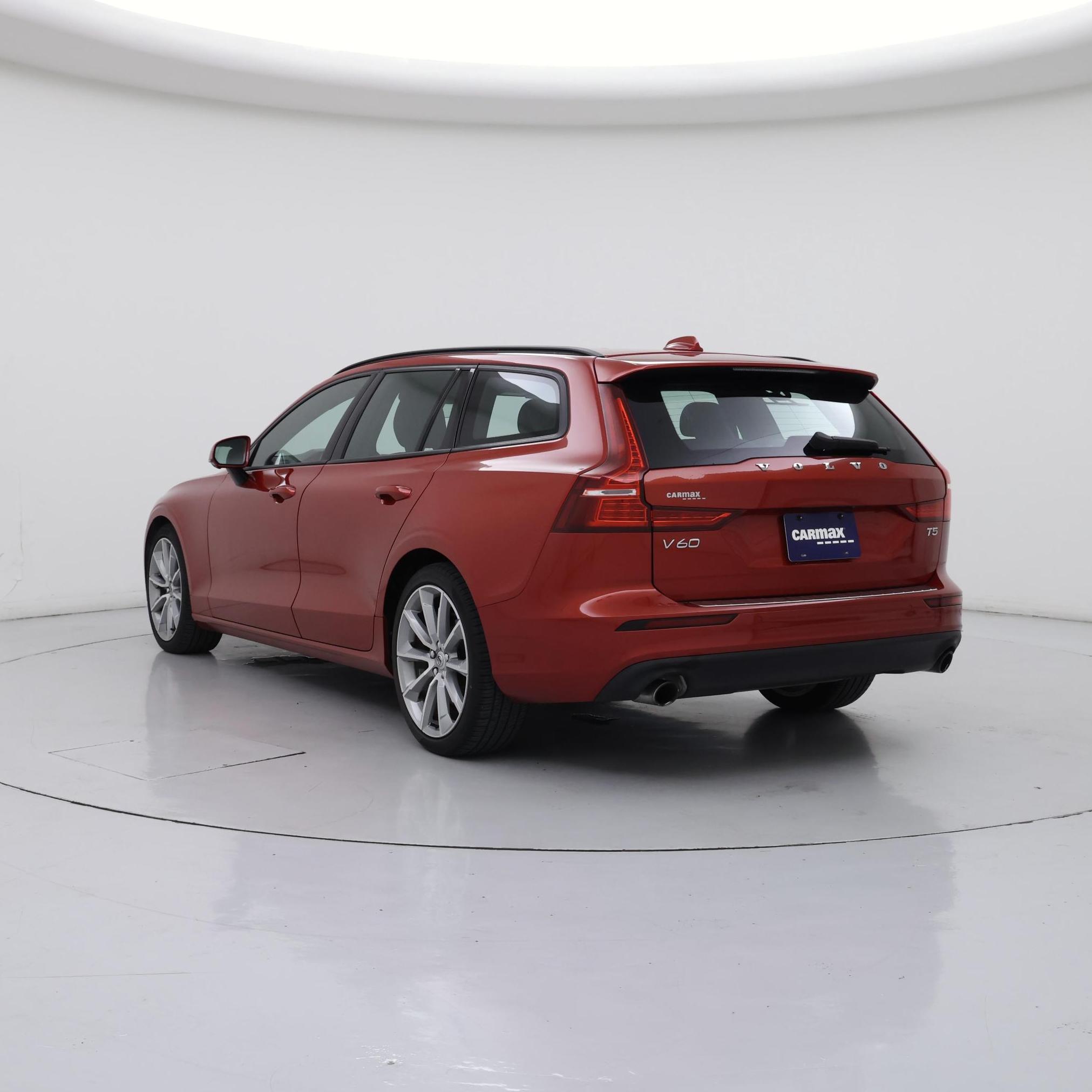 Thumbnail: 2020 Volvo V60 - 2