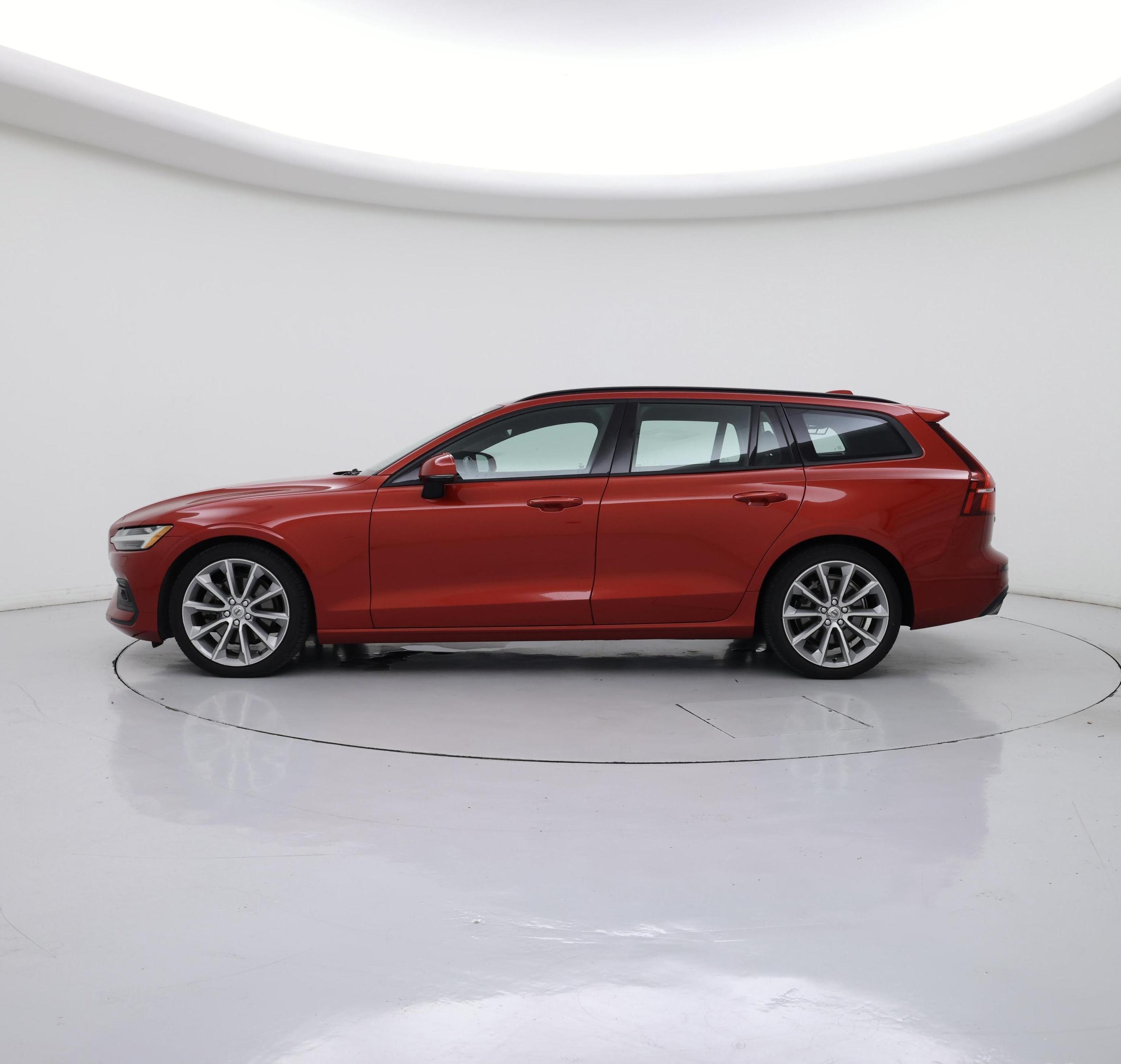 Thumbnail: 2020 Volvo V60 - 3