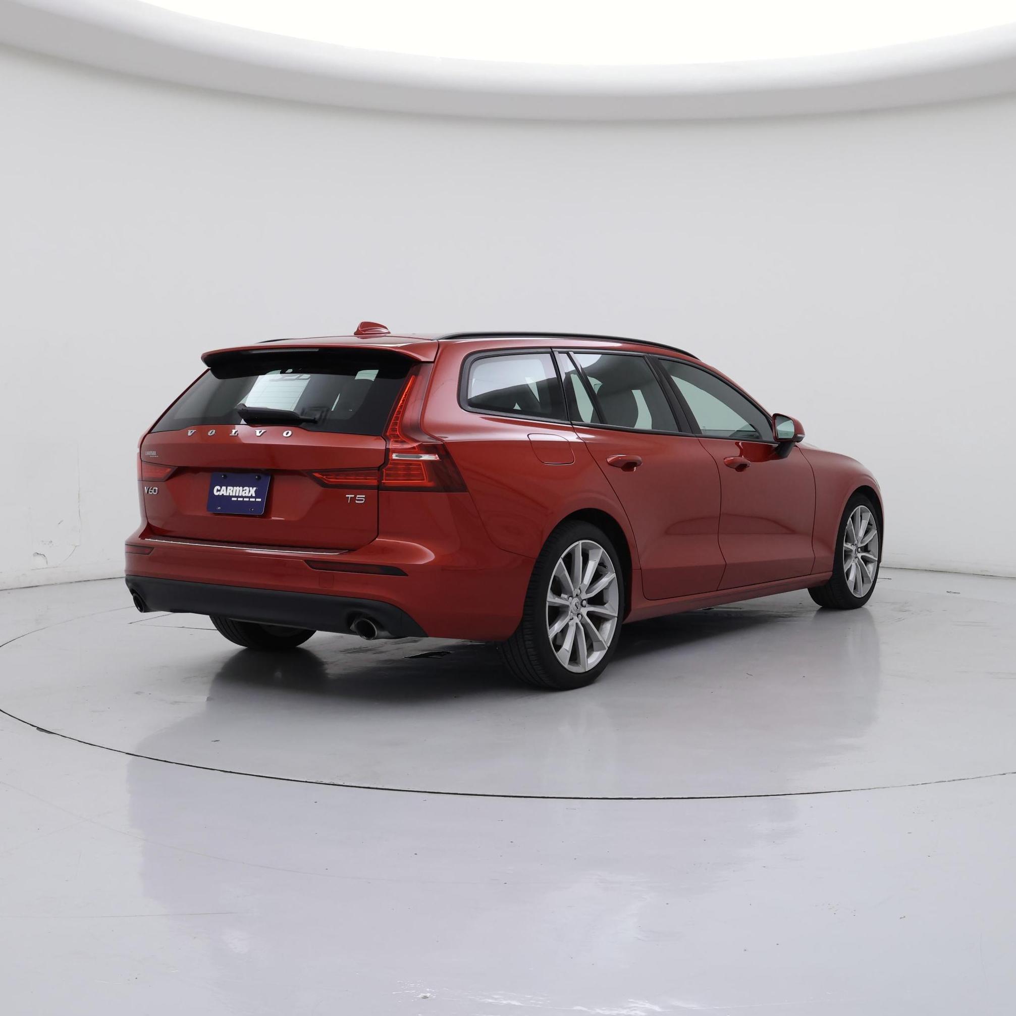 Thumbnail: 2020 Volvo V60 - 8