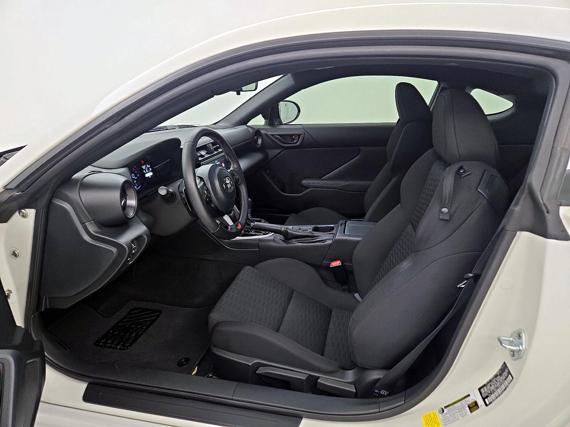 Thumbnail: 2022 Toyota GR86 - 11