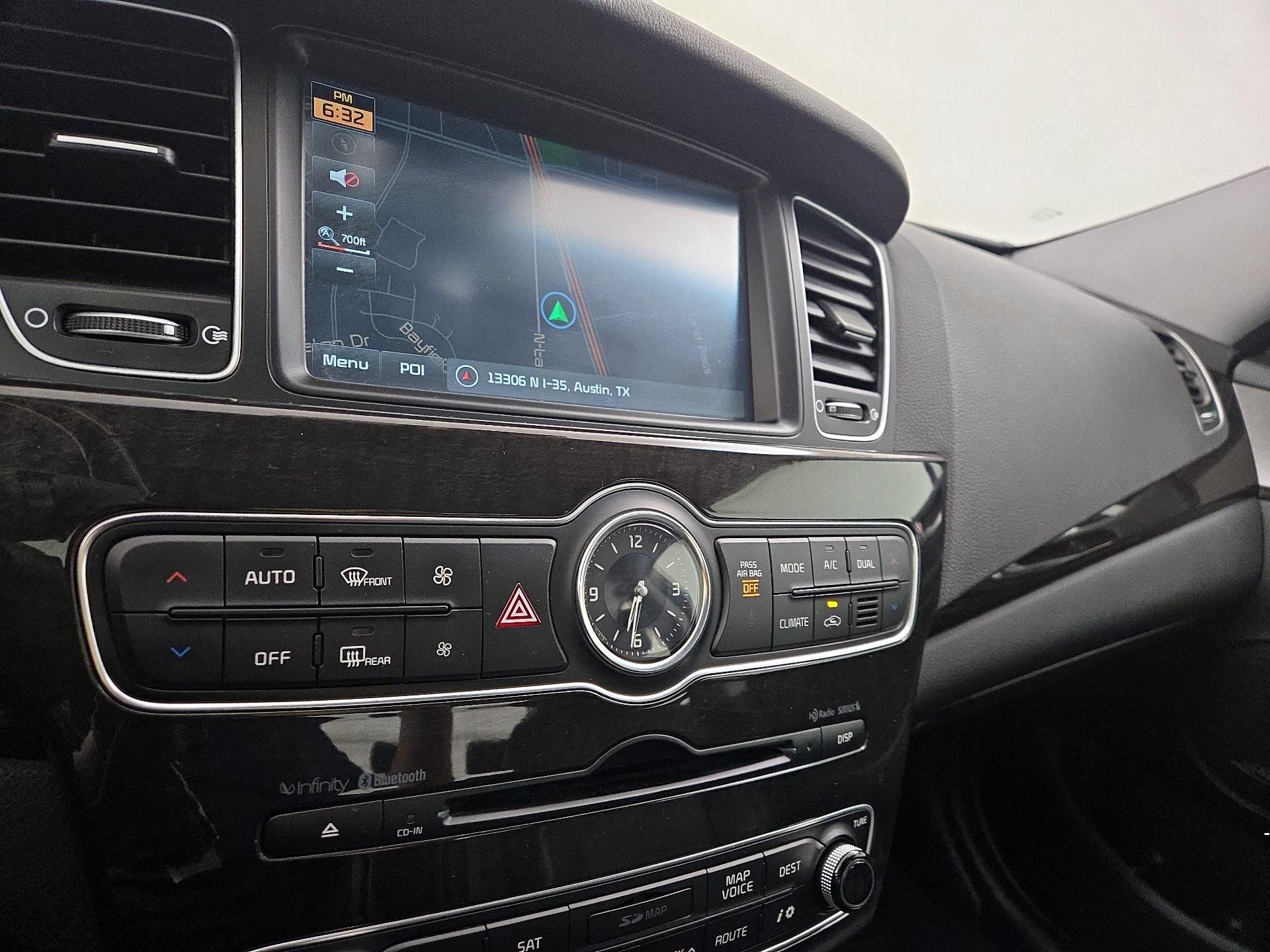 Thumbnail: 2014 Kia Cadenza - 17