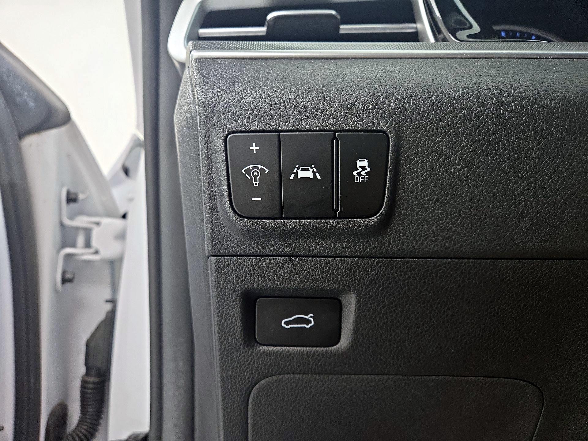 Thumbnail: 2022 Kia K5 - 13