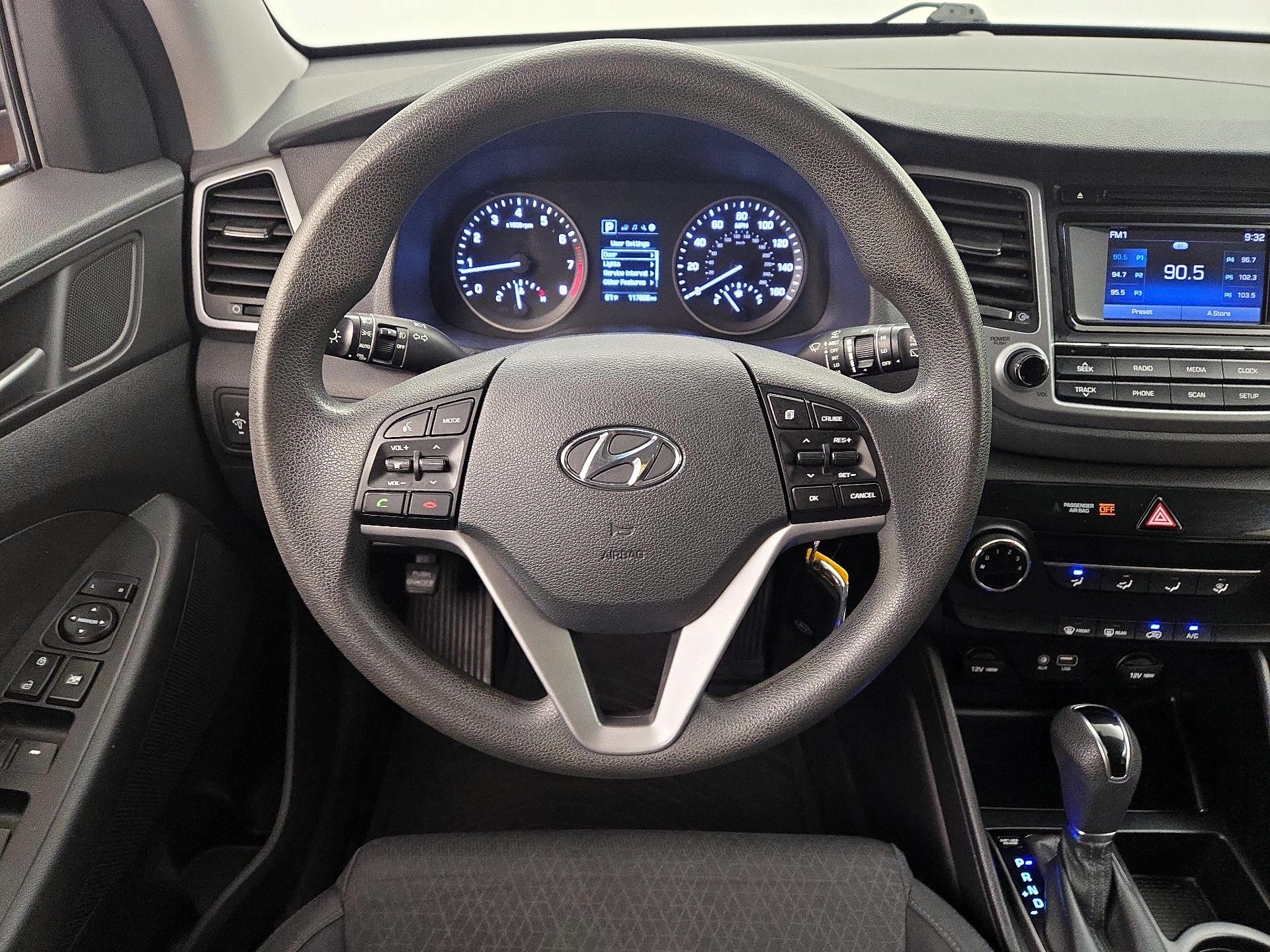 Thumbnail: 2017 Hyundai Tucson - 10