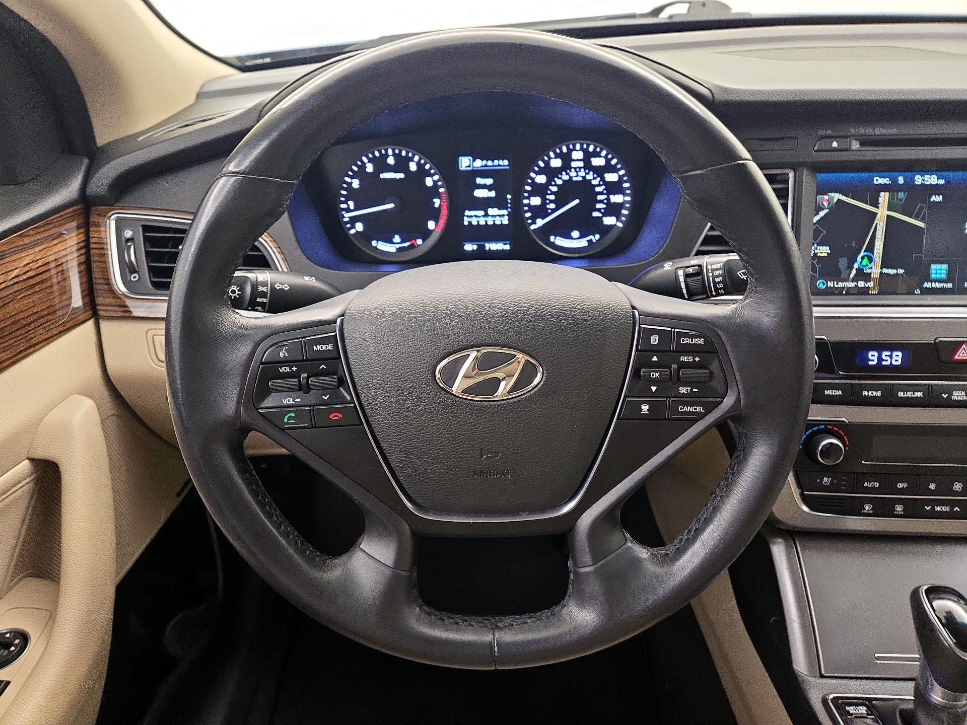 Thumbnail: 2017 Hyundai Sonata - 10