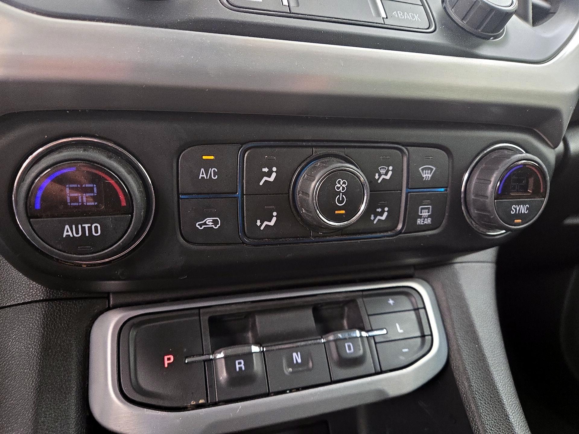 Thumbnail: 2021 GMC Acadia - 16