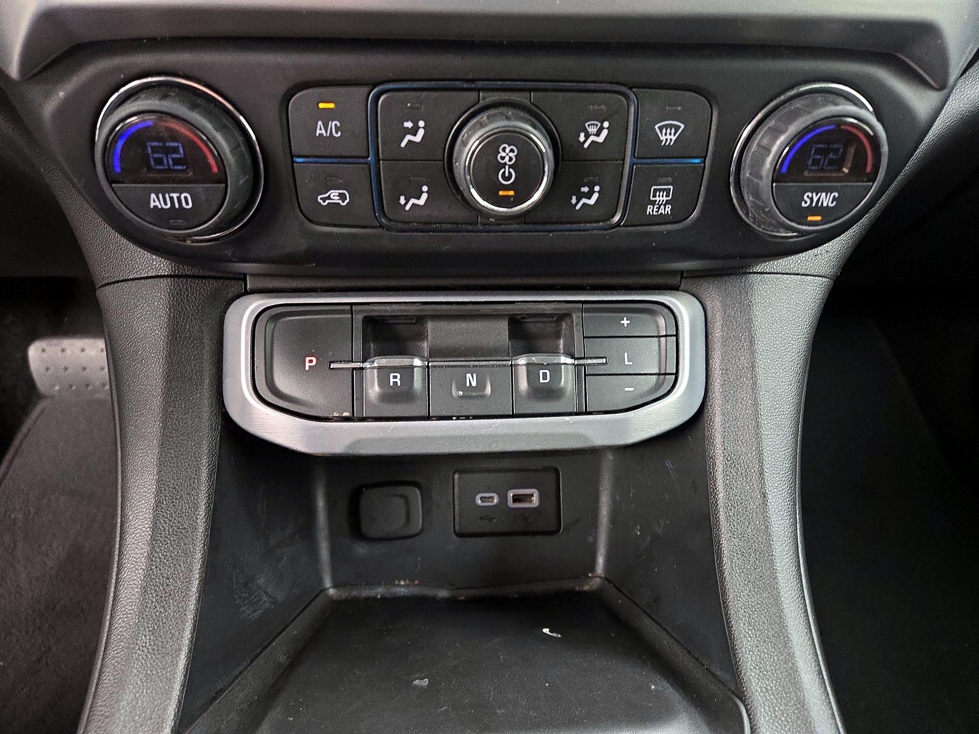 Thumbnail: 2021 GMC Acadia - 17