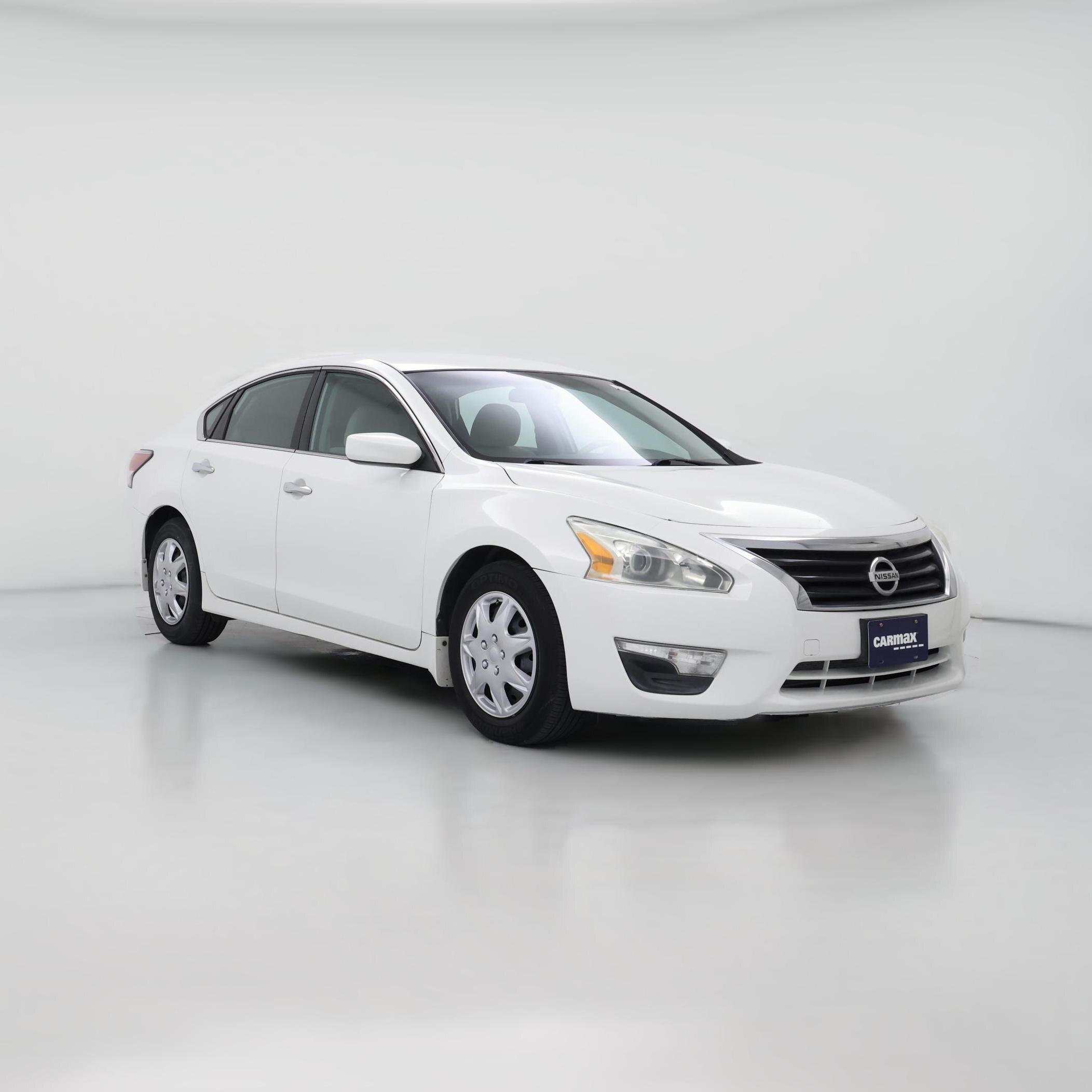 Thumbnail: 2015 Nissan Altima - 1