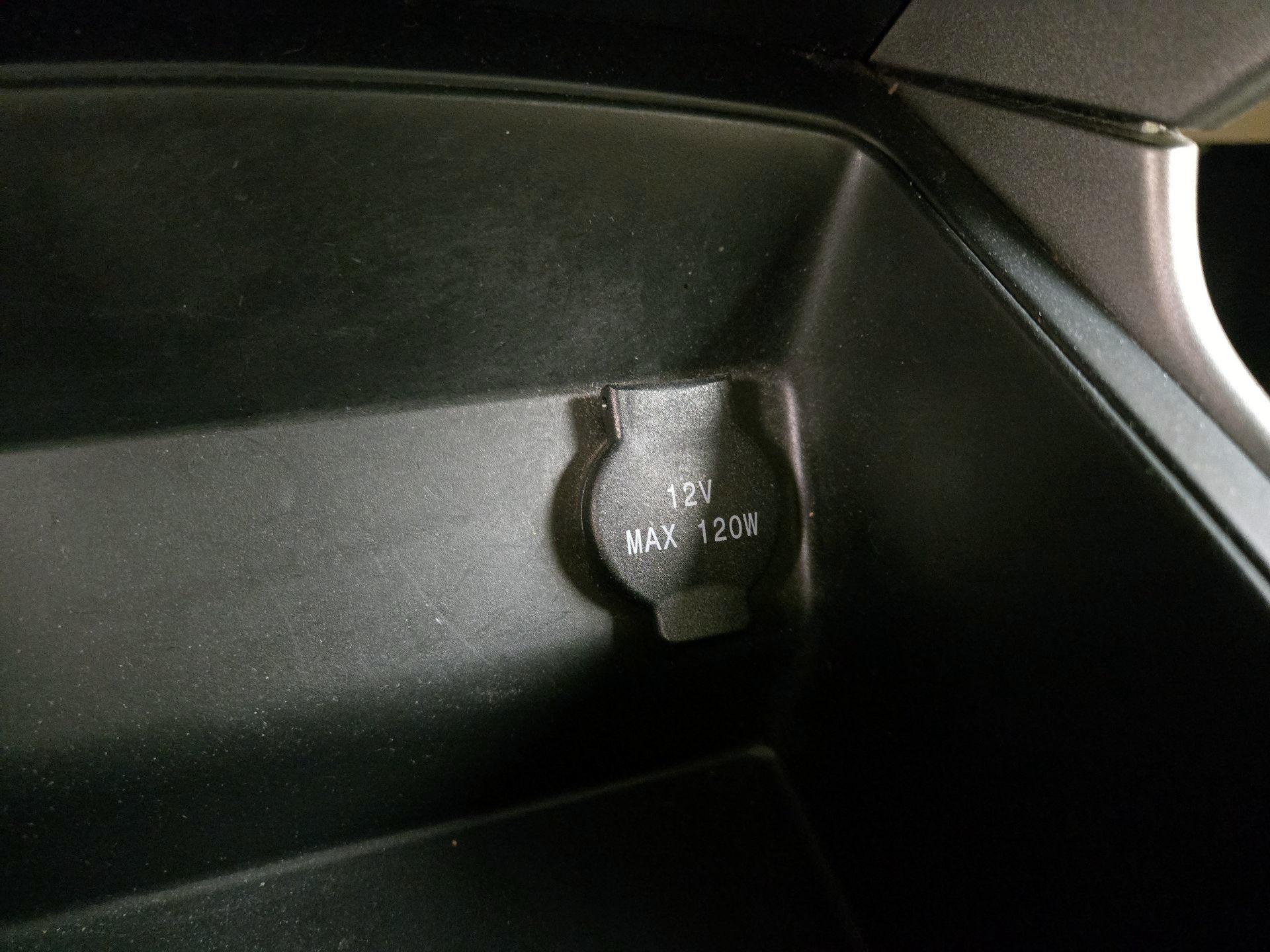 Thumbnail: 2015 Nissan Altima - 17