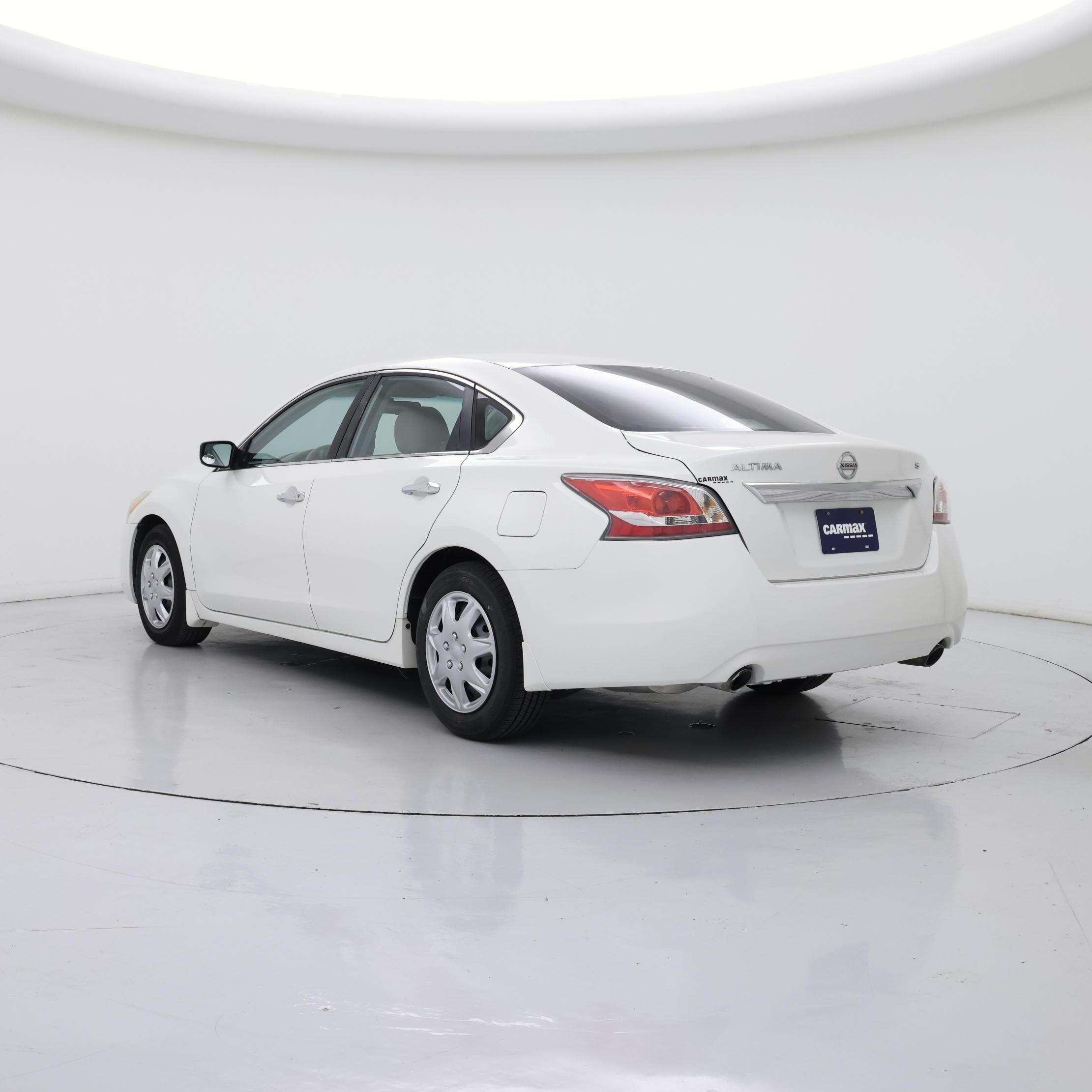 Thumbnail: 2015 Nissan Altima - 2