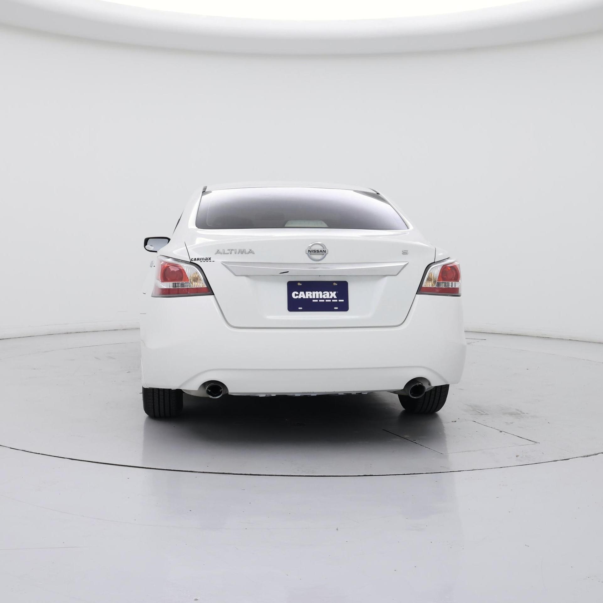 Thumbnail: 2015 Nissan Altima - 6