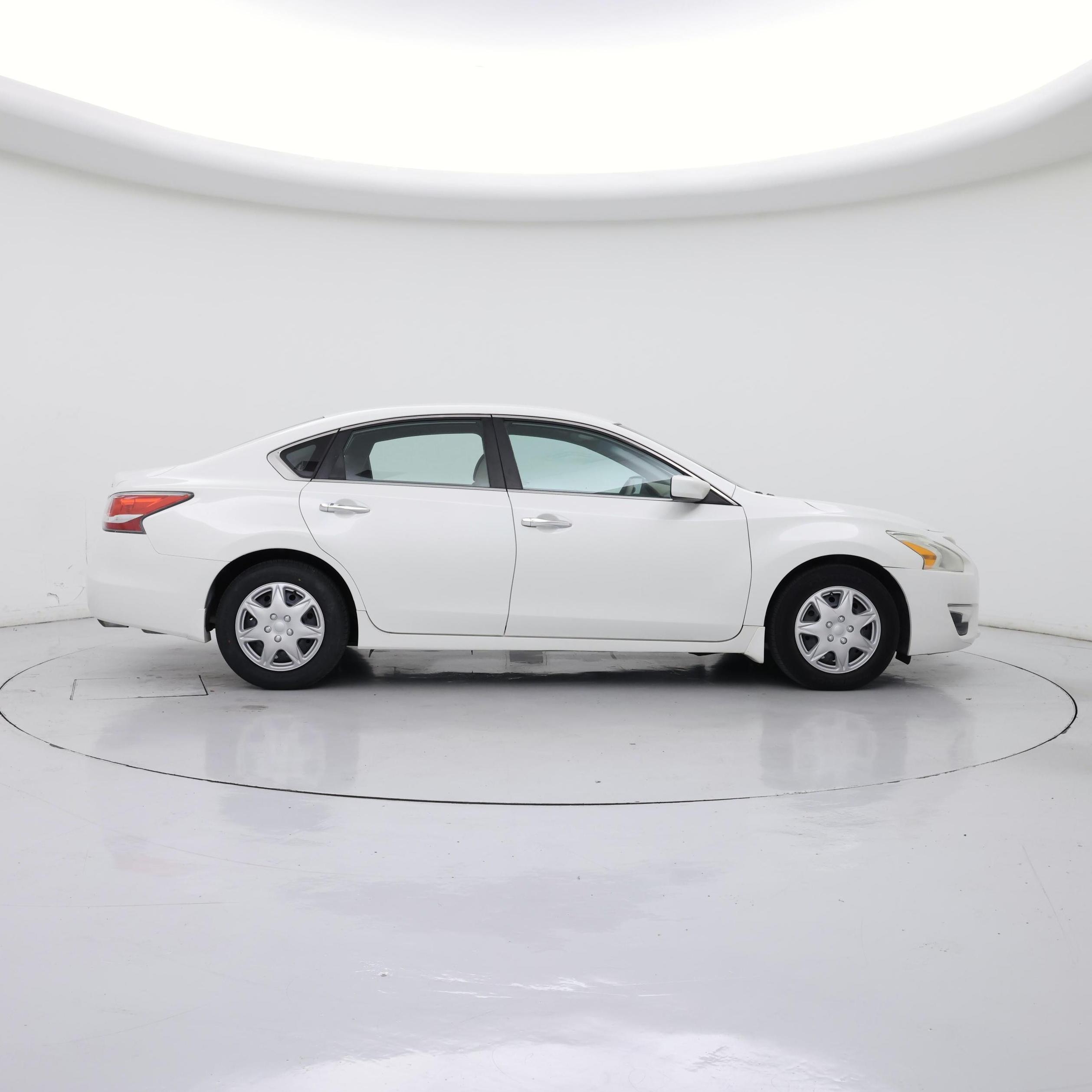 Thumbnail: 2015 Nissan Altima - 7