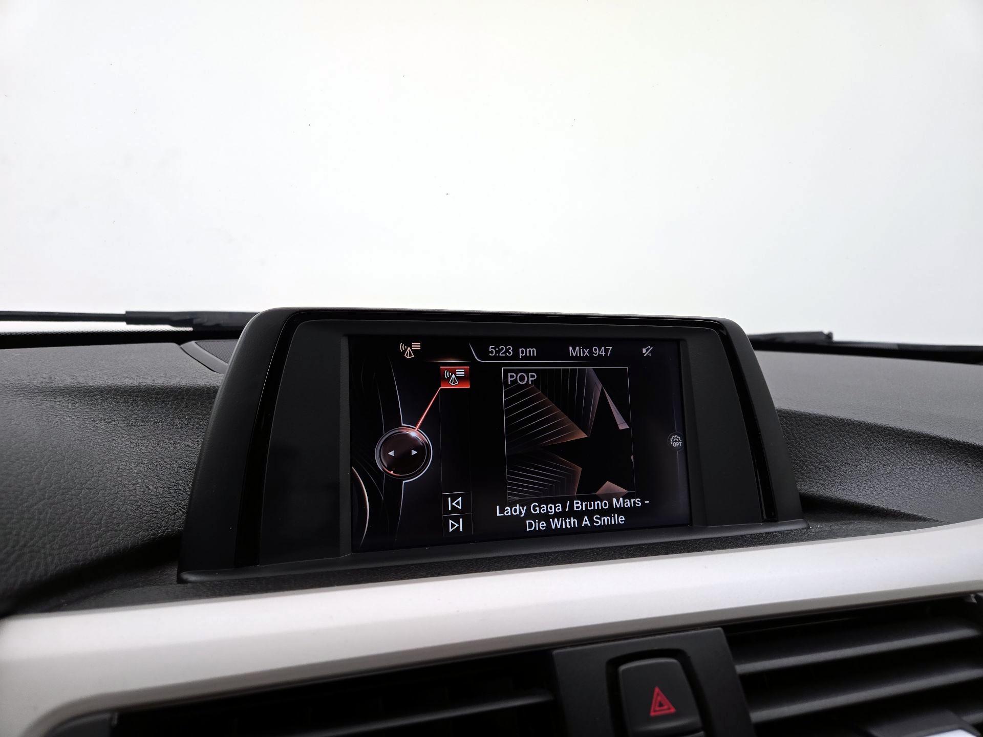 Thumbnail: 2015 BMW 3 Series - 14