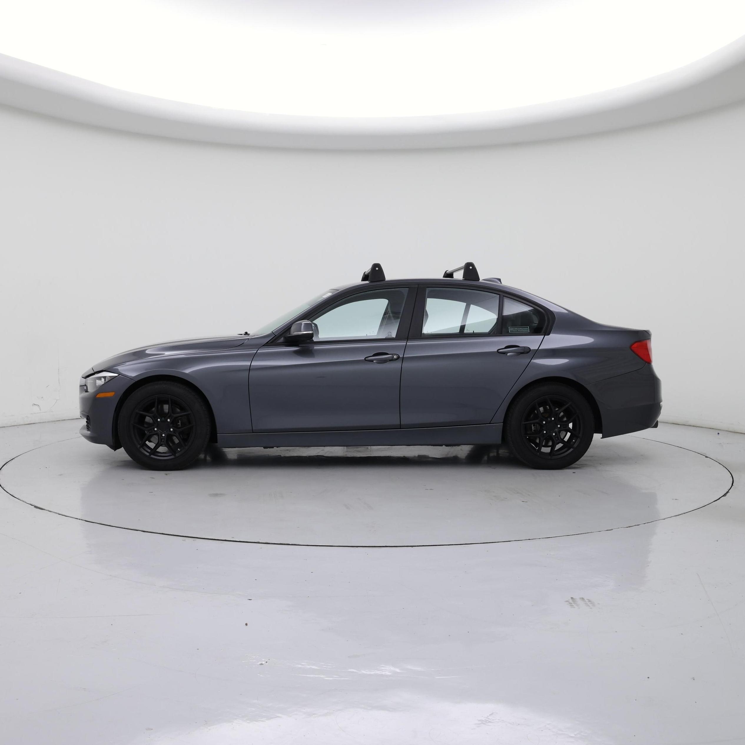 Thumbnail: 2015 BMW 3 Series - 3