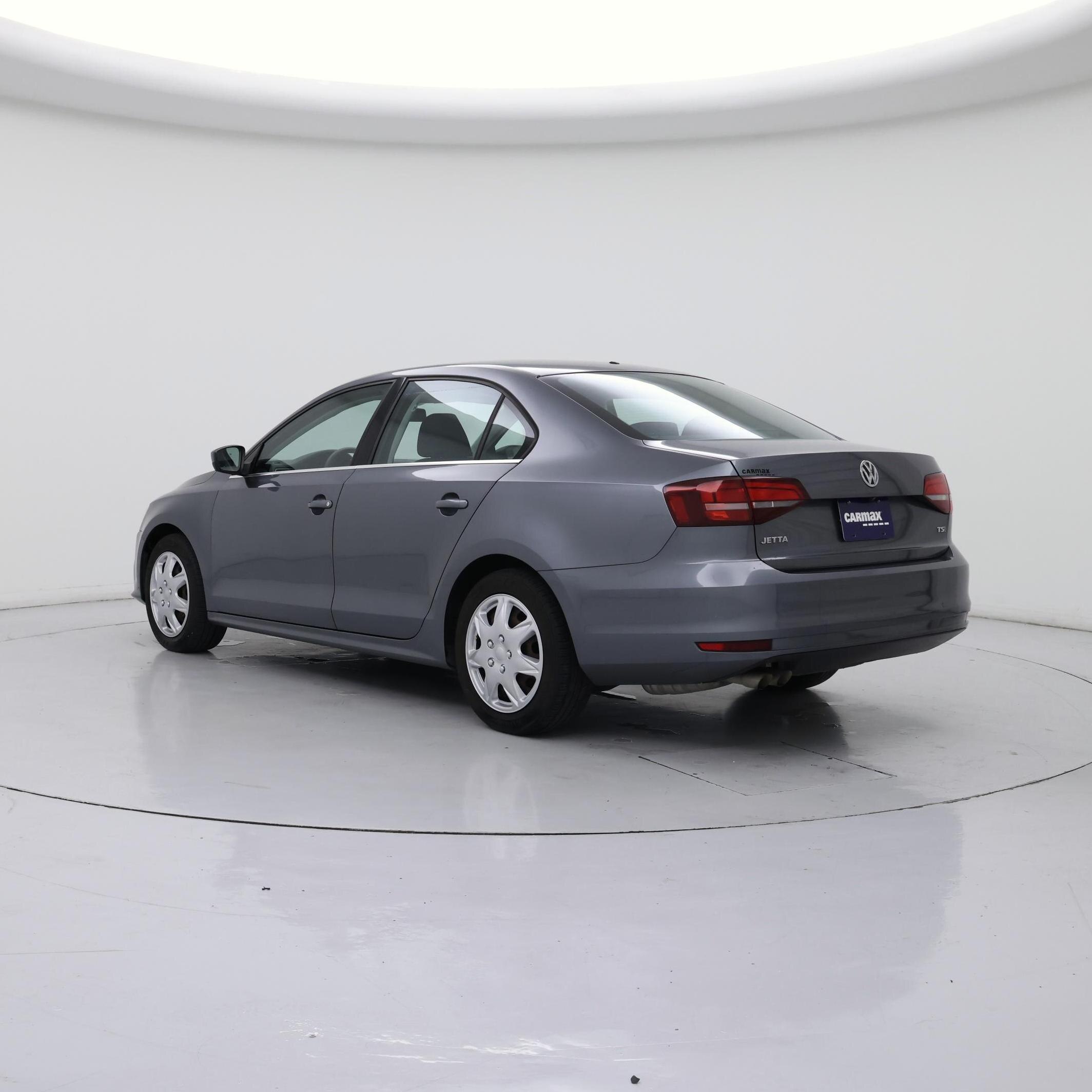 Thumbnail: 2017 Volkswagen Jetta - 2