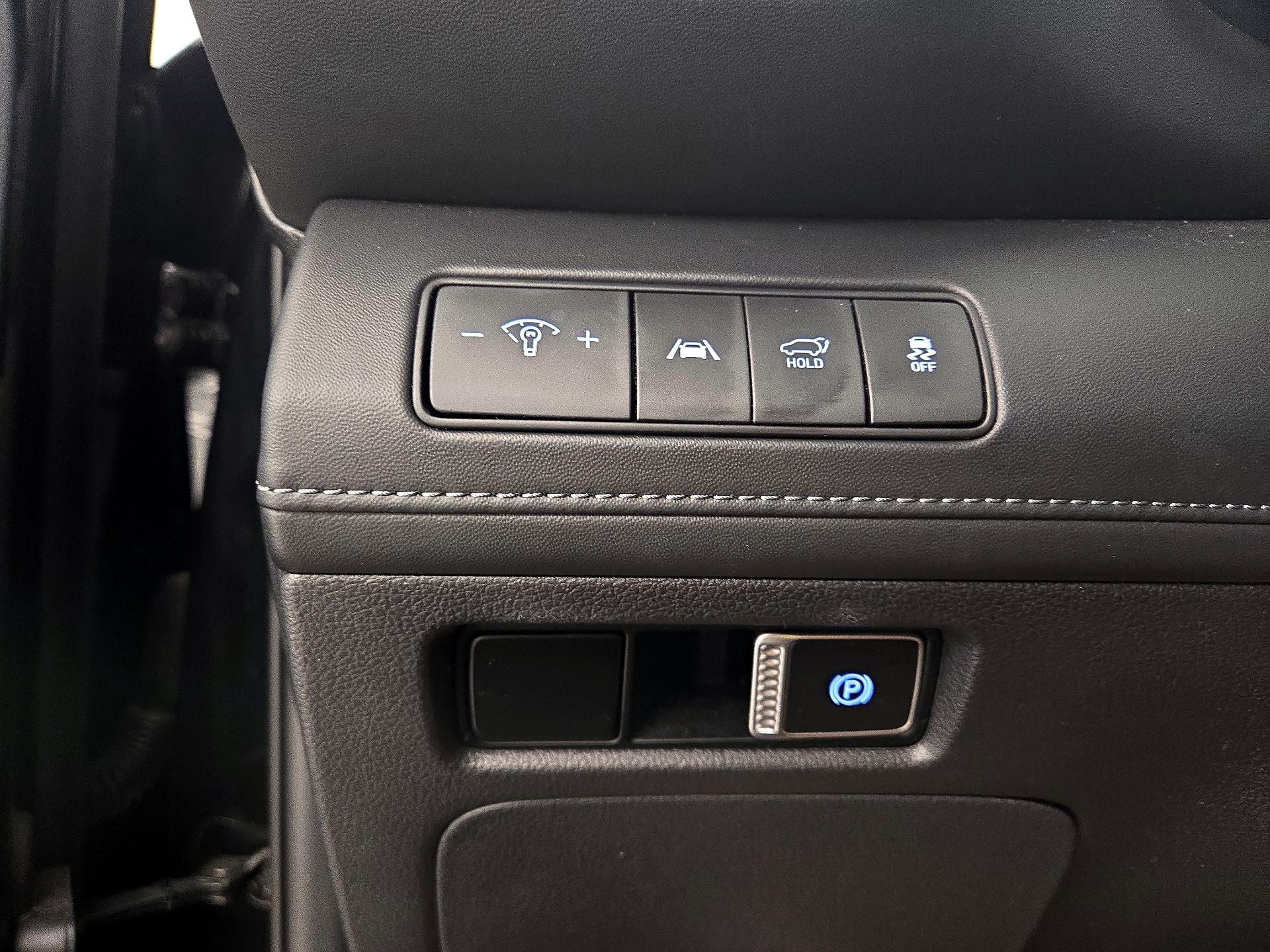 Thumbnail: 2023 Hyundai Santa Fe - 13