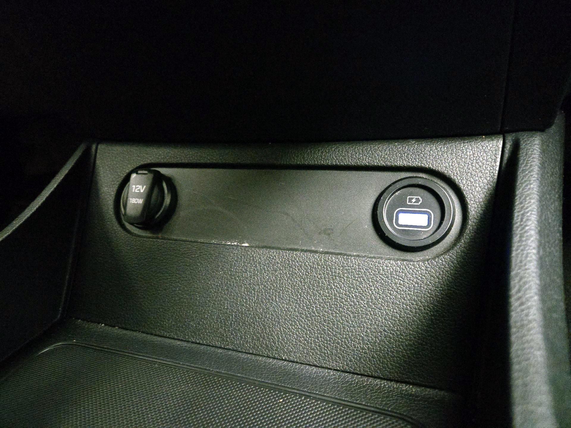 Thumbnail: 2023 Hyundai Santa Fe - 19