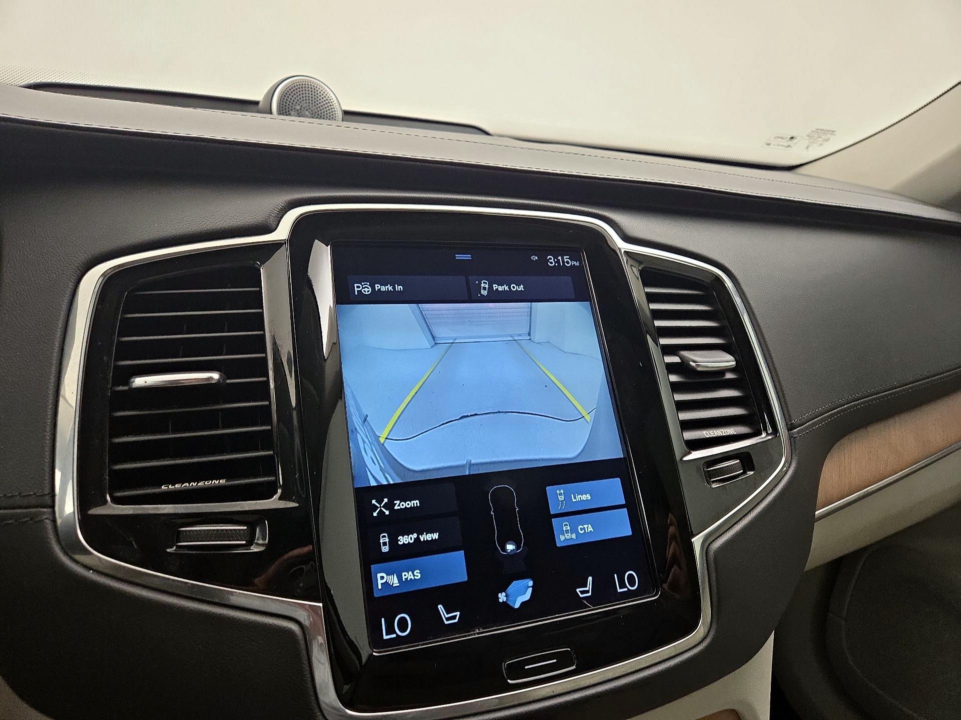 Thumbnail: 2016 Volvo XC90 - 15