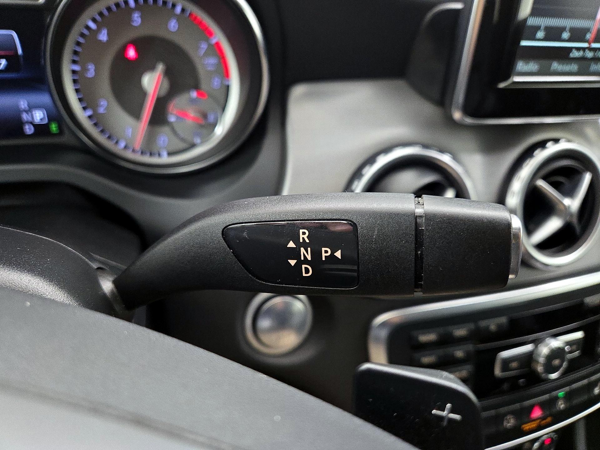 Thumbnail: 2015 Mercedes-Benz GLA - 17