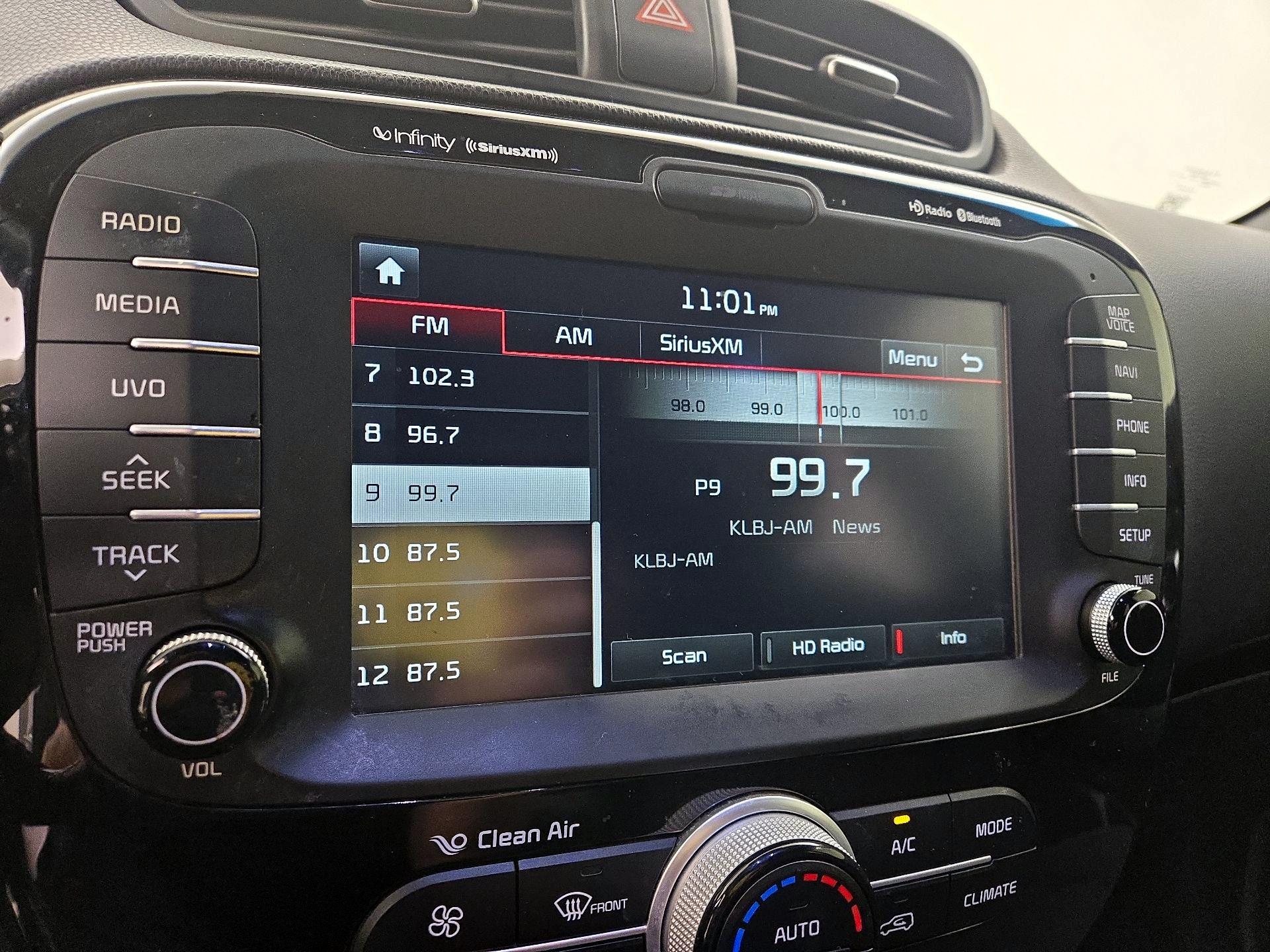 Thumbnail: 2015 Kia Soul - 16