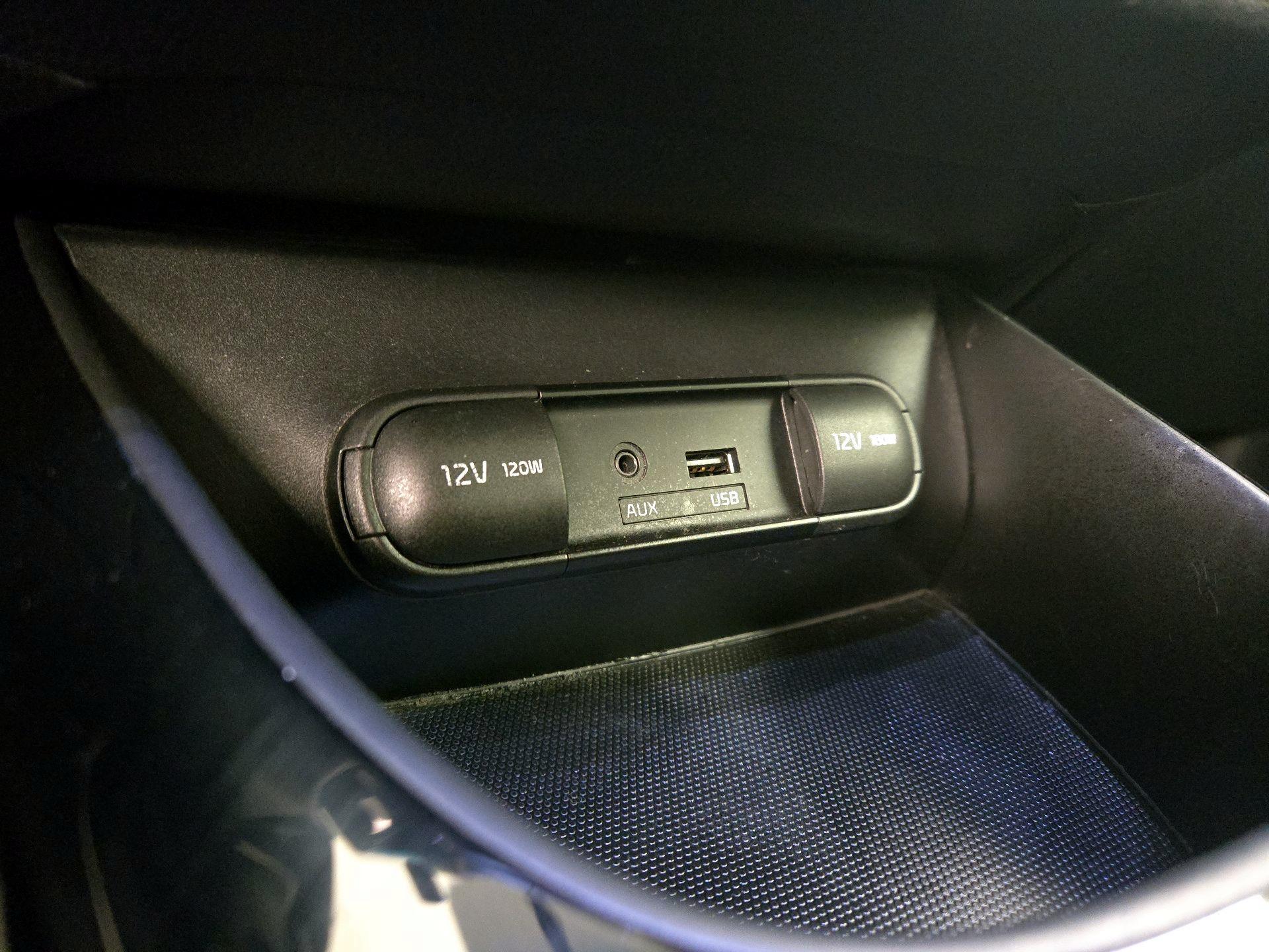 Thumbnail: 2015 Kia Soul - 19