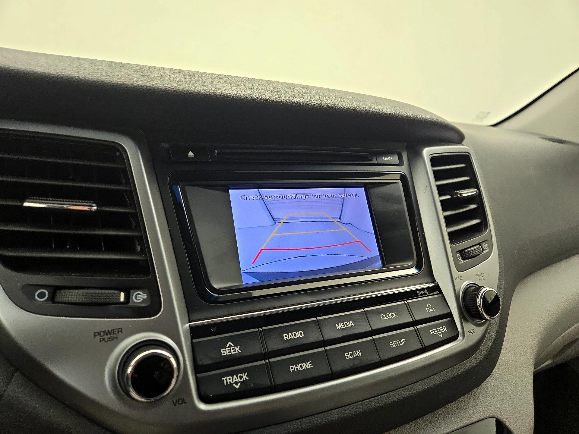 Thumbnail: 2016 Hyundai Tucson - 14