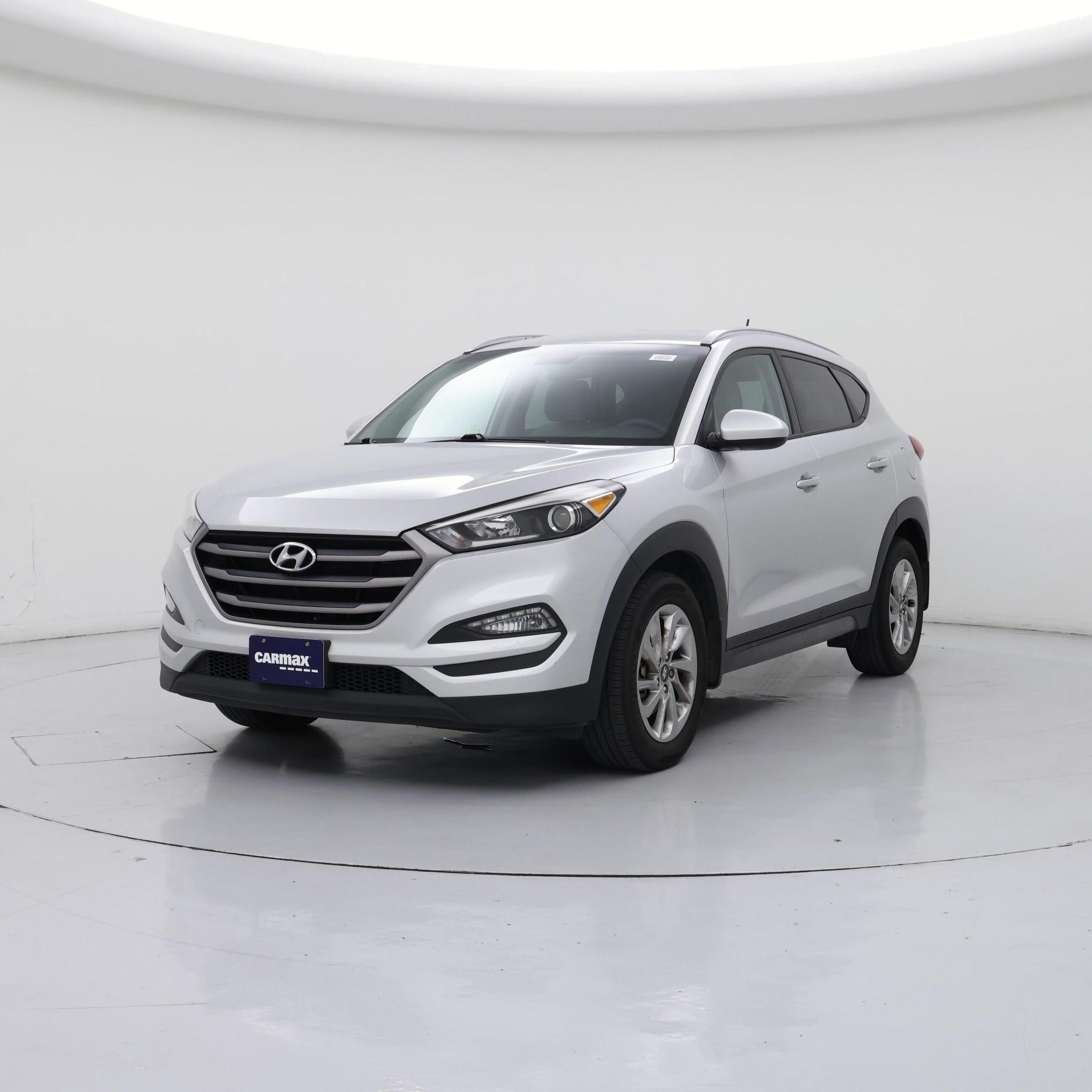 Thumbnail: 2016 Hyundai Tucson - 4