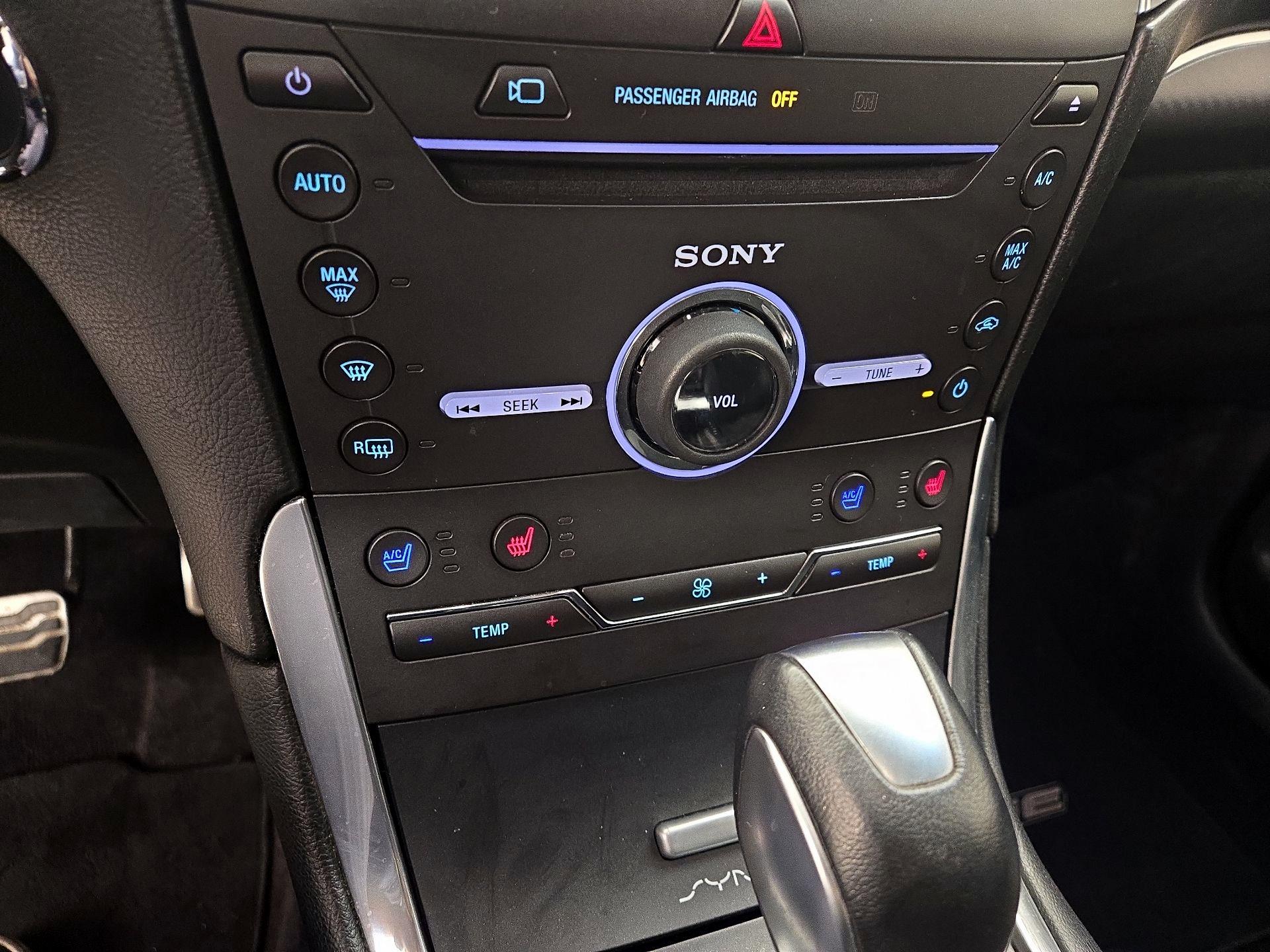 Thumbnail: 2015 Ford Edge - 17