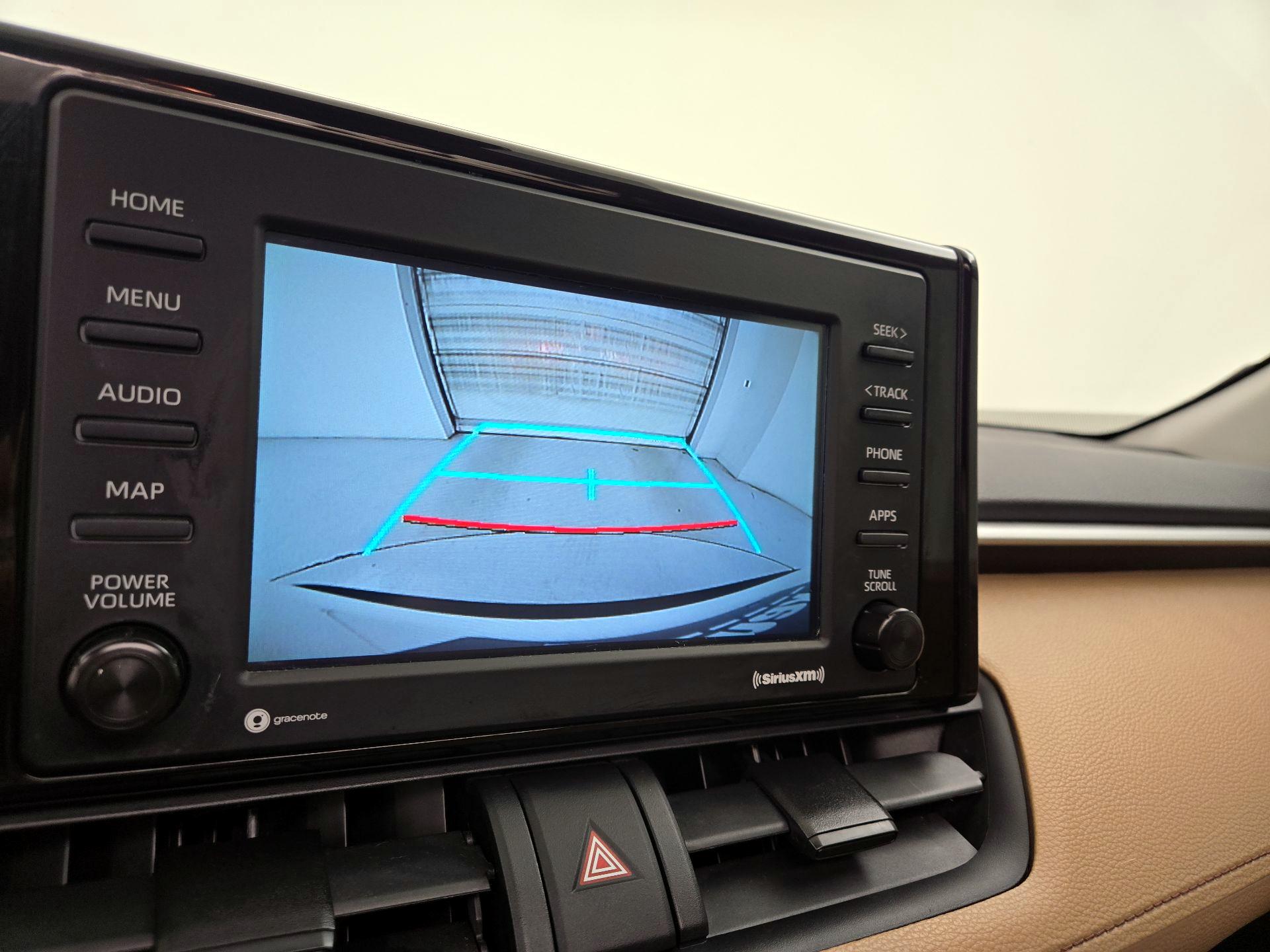 Thumbnail: 2021 Toyota RAV4 - 14