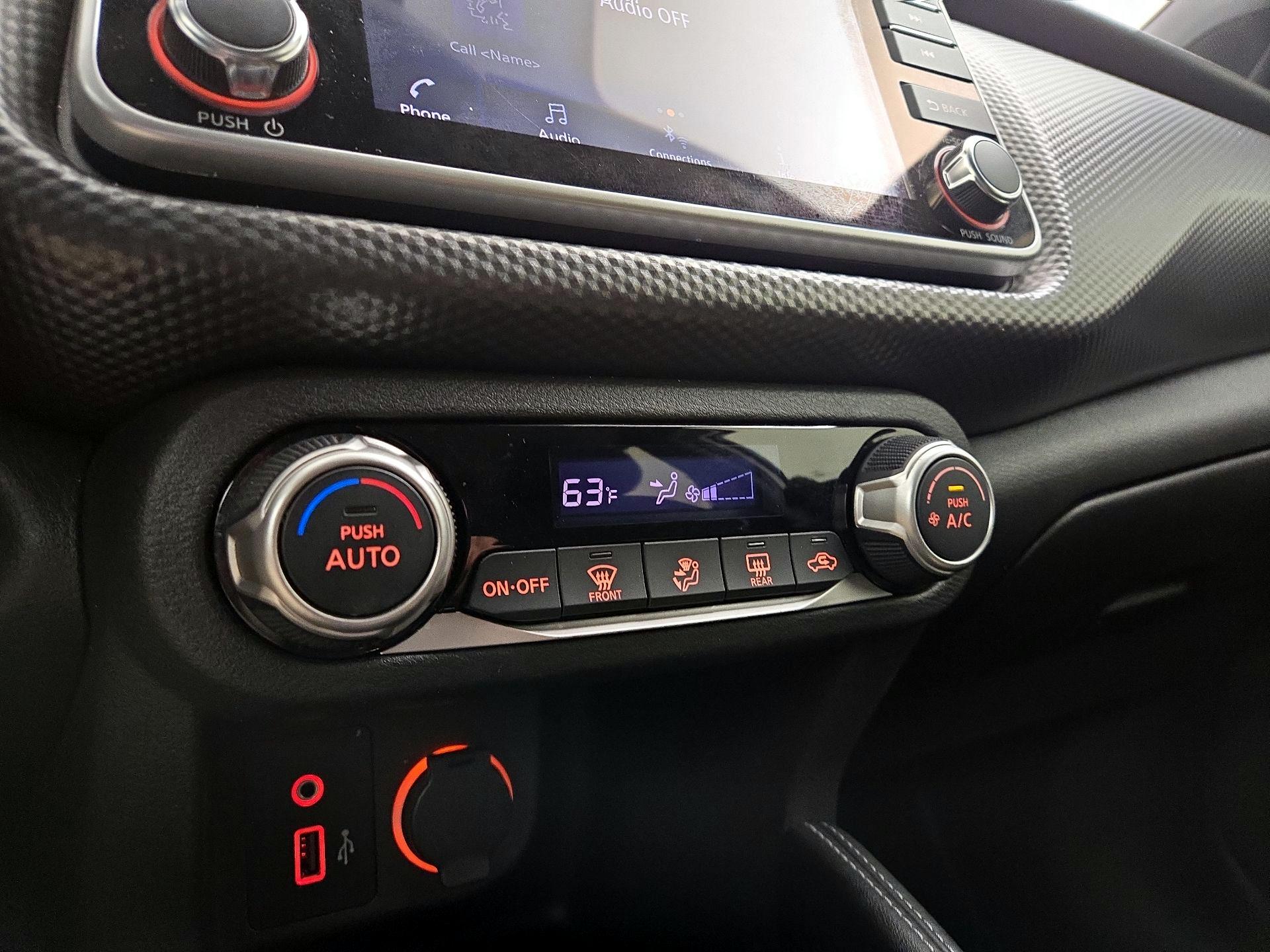 Thumbnail: 2020 Nissan Kicks - 16