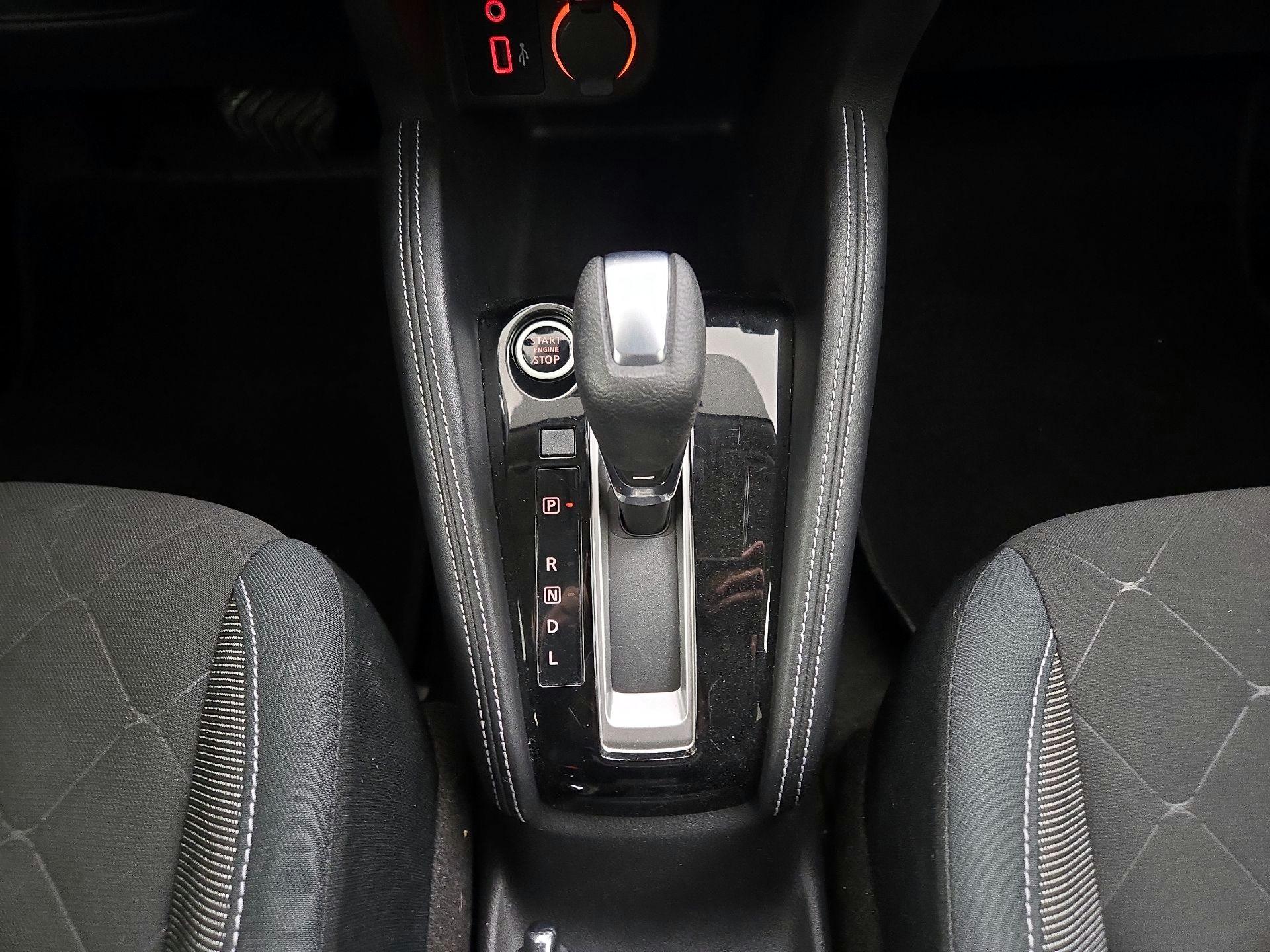 Thumbnail: 2020 Nissan Kicks - 17