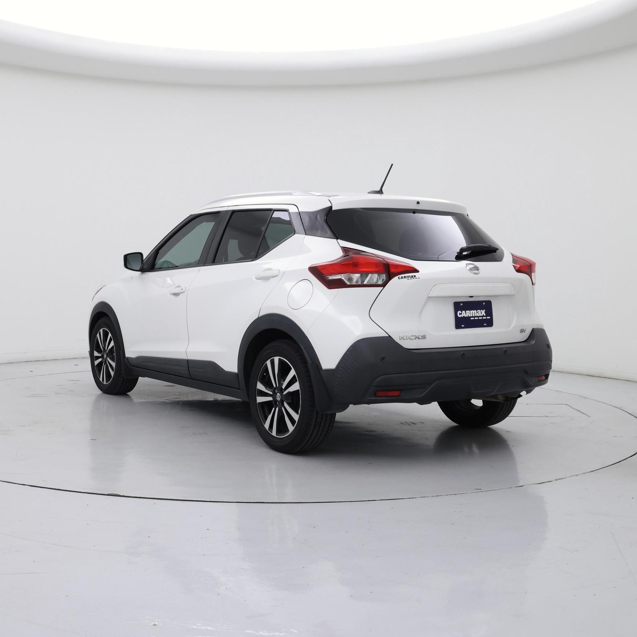 Thumbnail: 2020 Nissan Kicks - 2