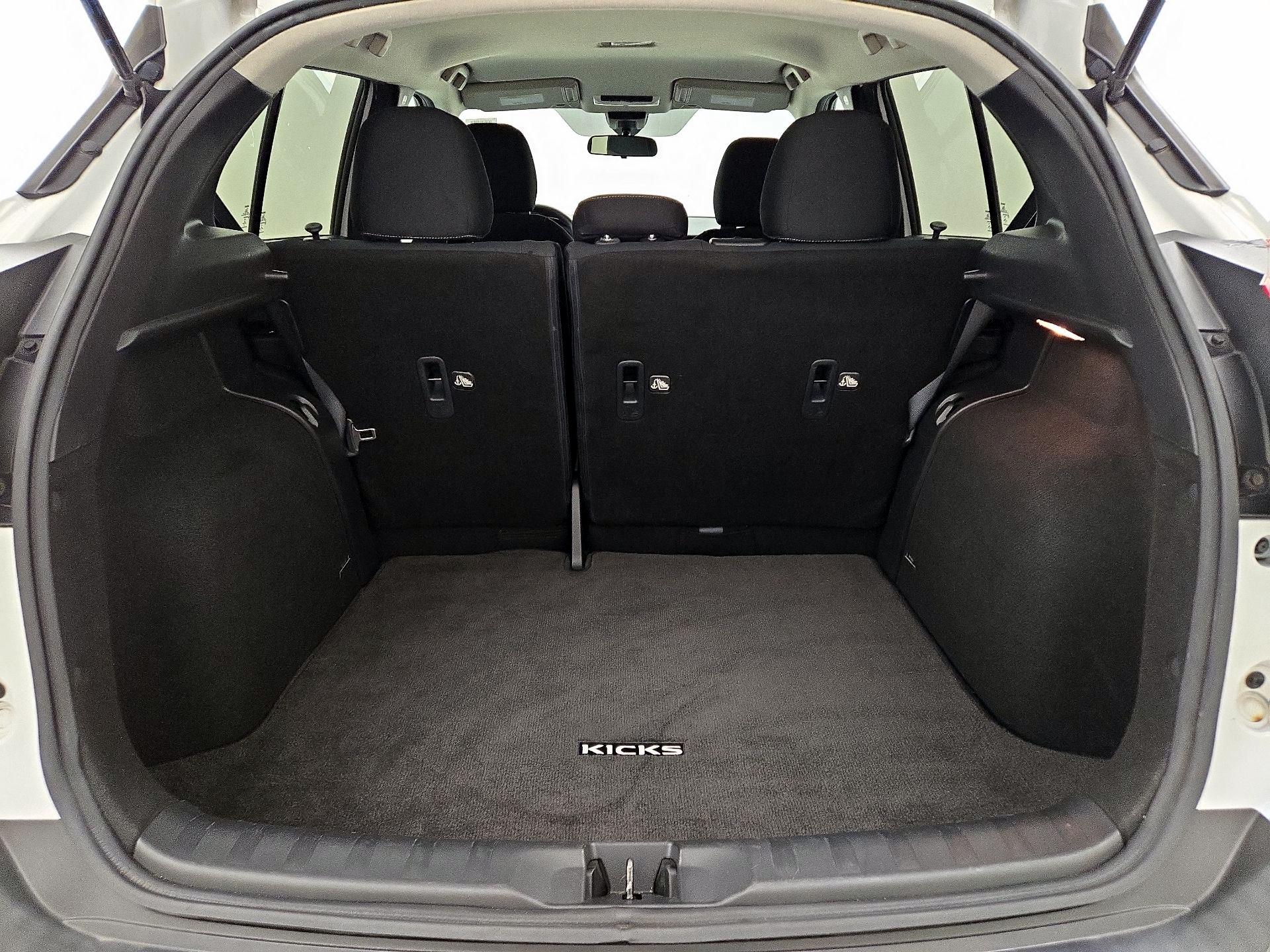 Thumbnail: 2020 Nissan Kicks - 20