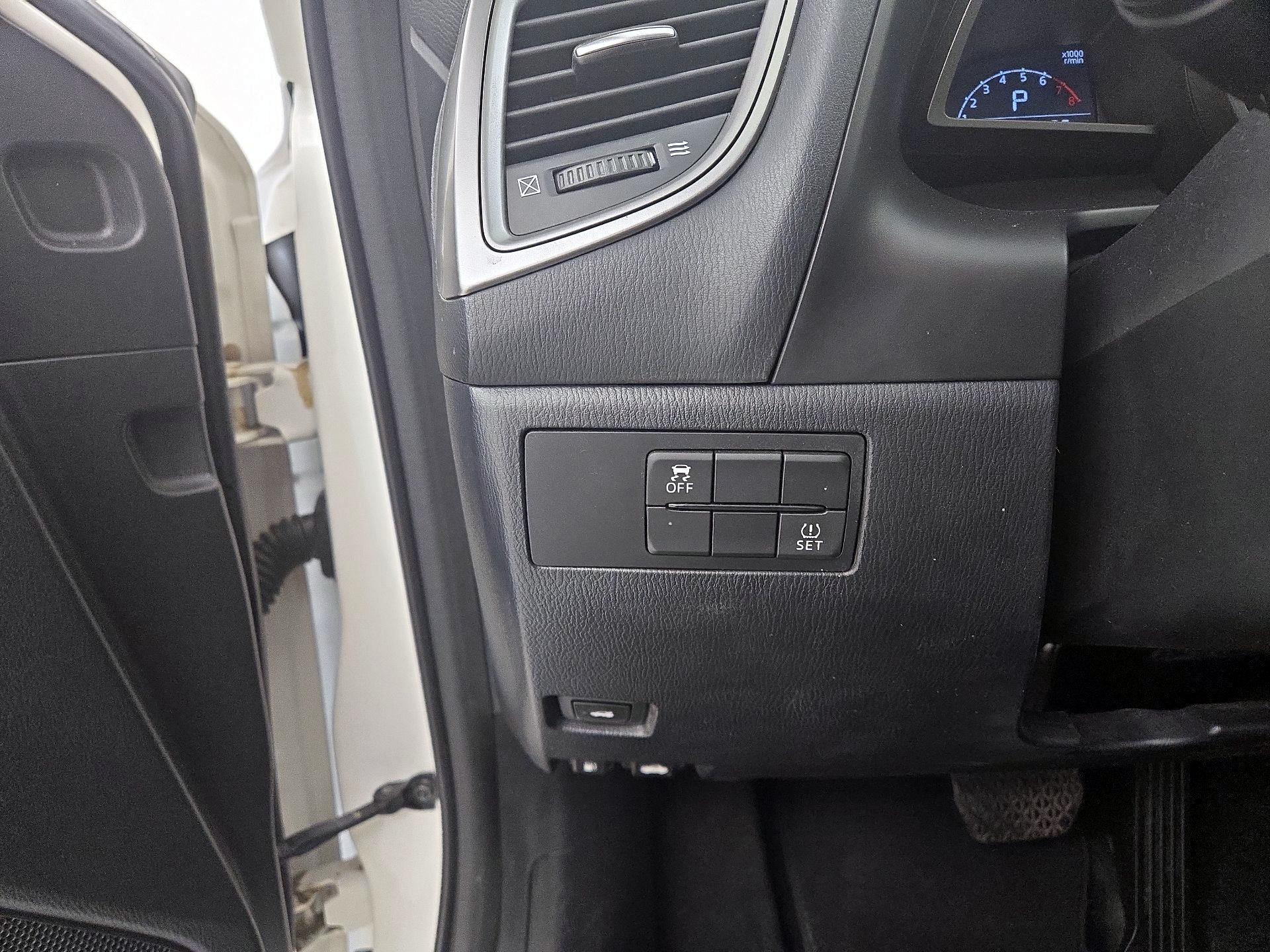 Thumbnail: 2018 Mazda Mazda3 - 13