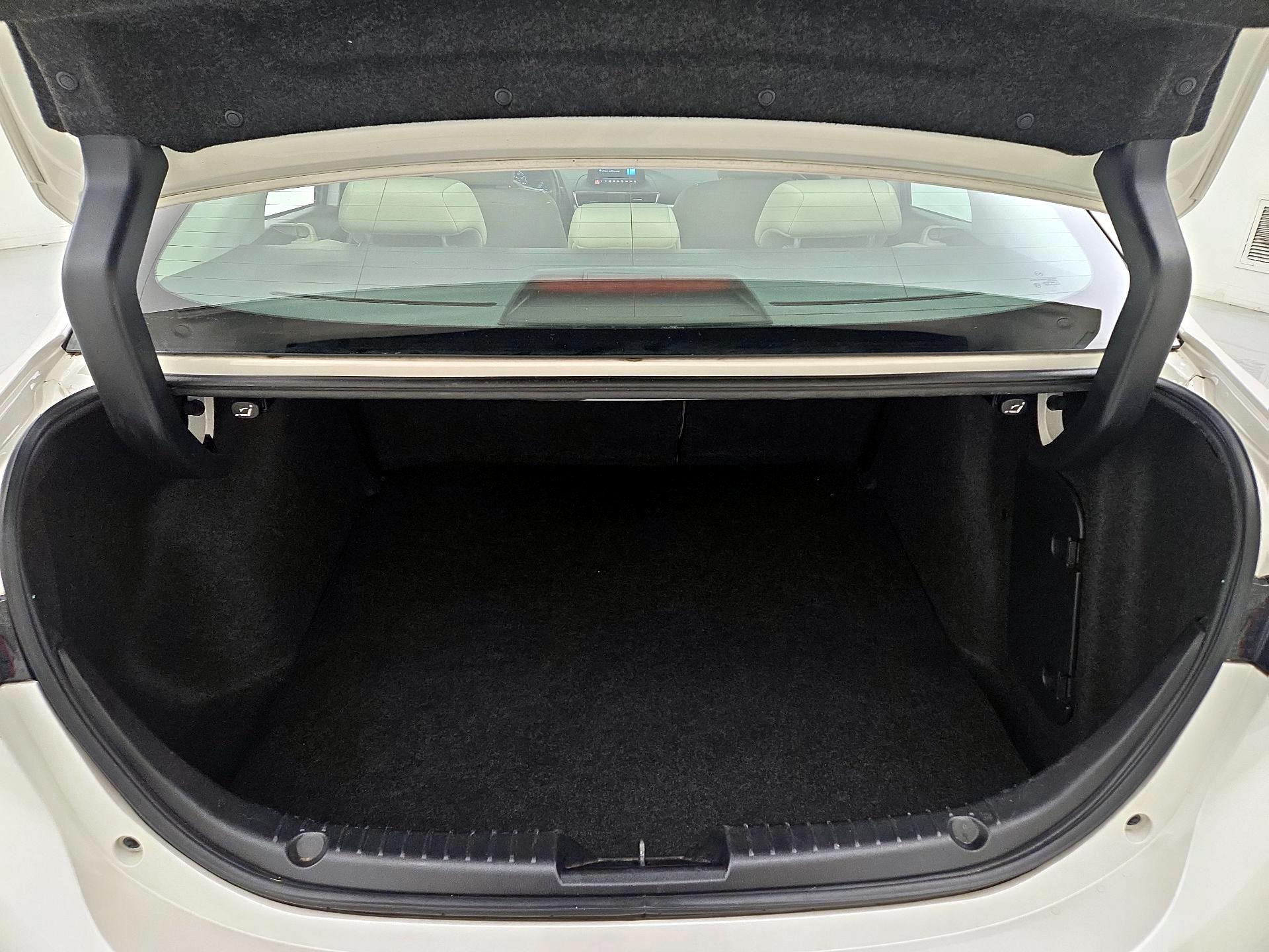 Thumbnail: 2018 Mazda Mazda3 - 20