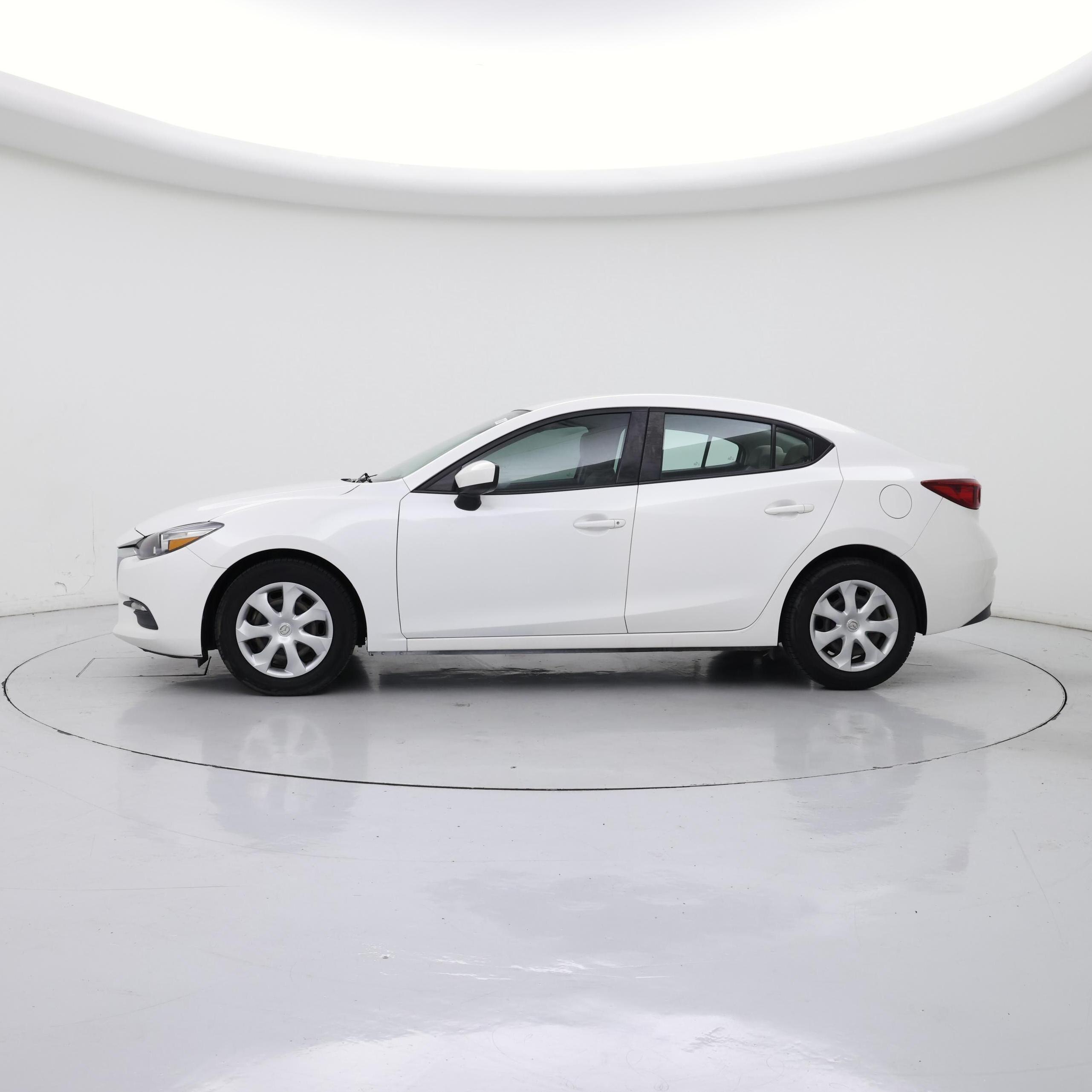 Thumbnail: 2018 Mazda Mazda3 - 3