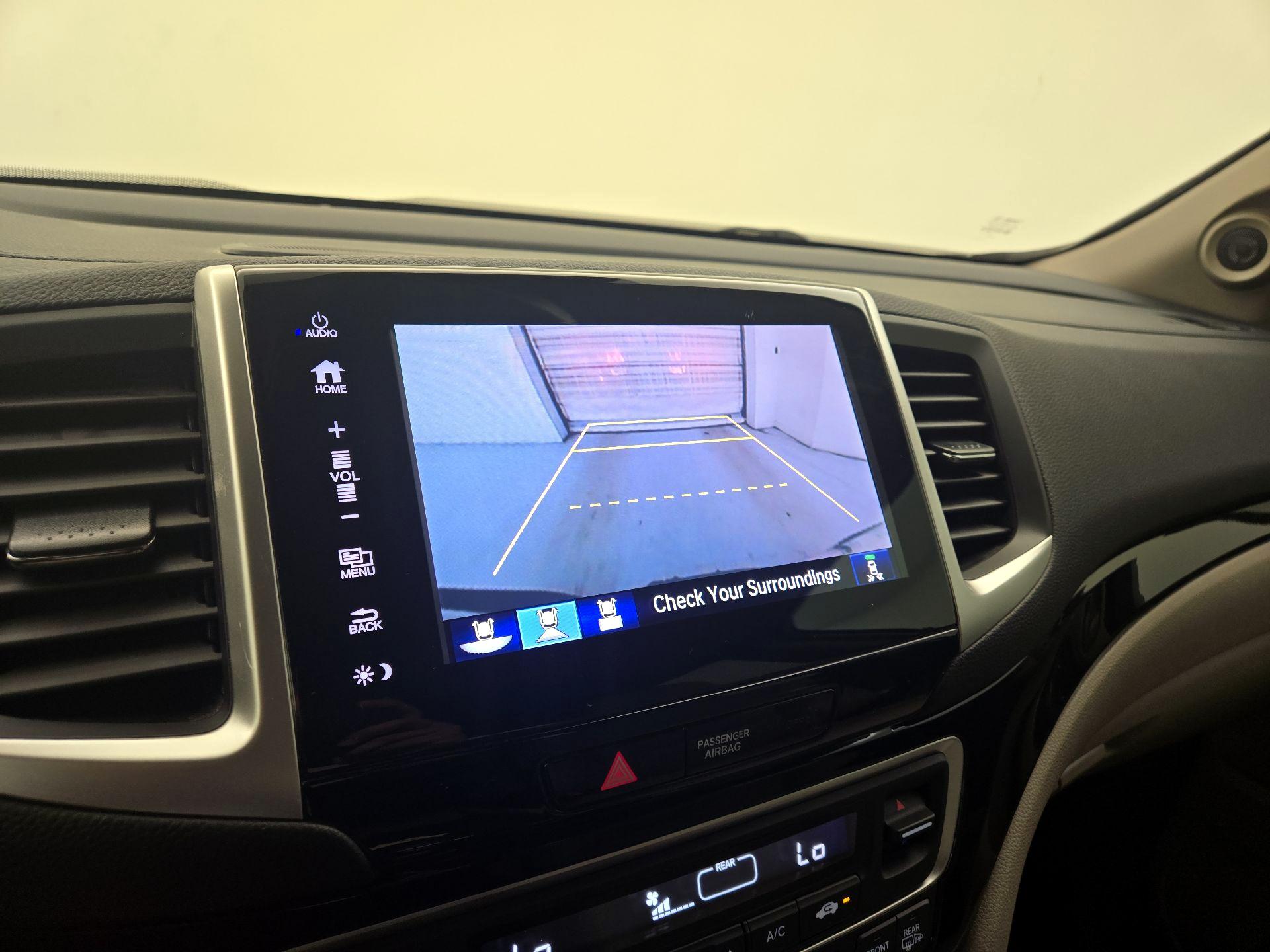 Thumbnail: 2019 Honda Ridgeline - 15