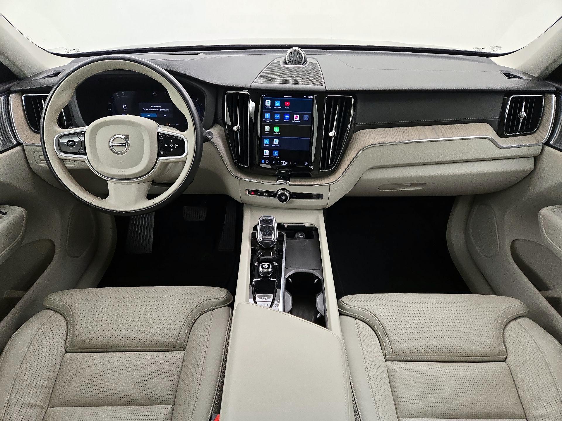 Thumbnail: 2022 Volvo XC60 - 9