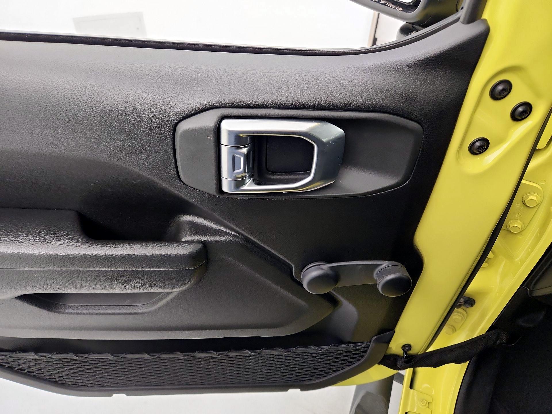 Thumbnail: 2023 Jeep Gladiator - 12