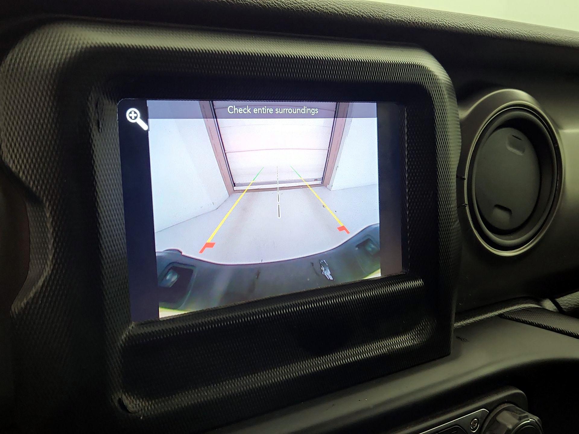 Thumbnail: 2023 Jeep Gladiator - 14