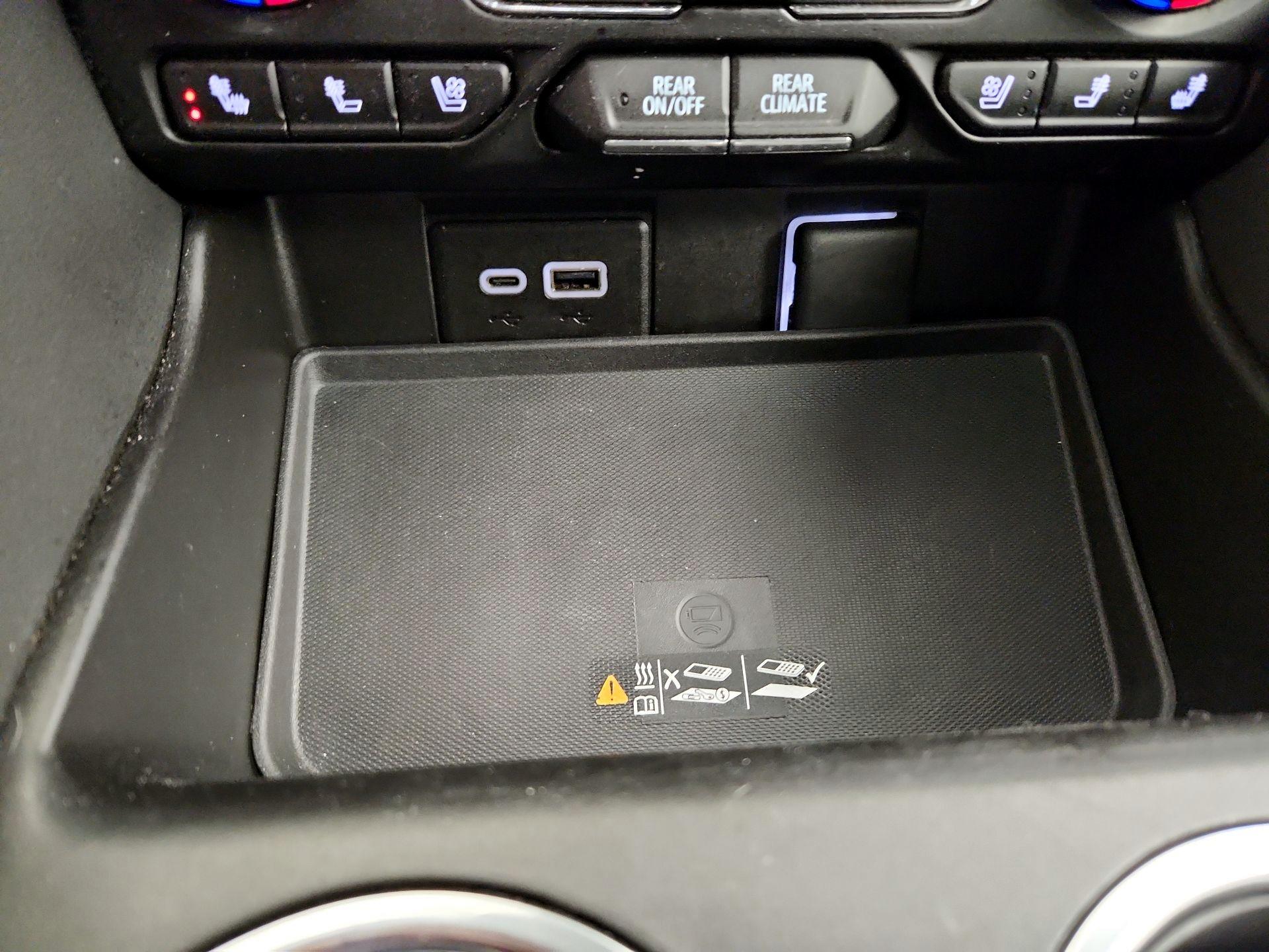 Thumbnail: 2023 Chevrolet Suburban - 18