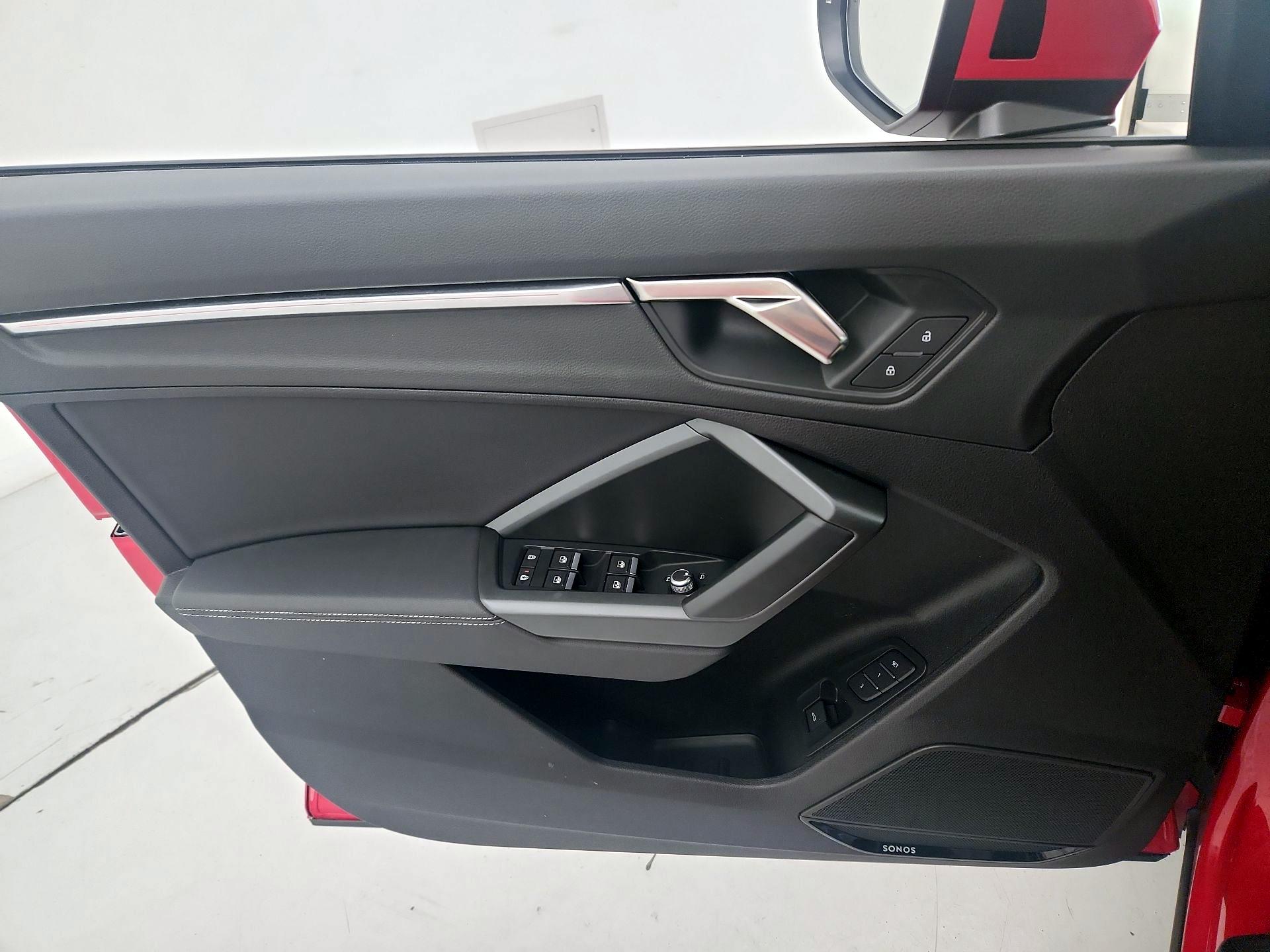 Thumbnail: 2022 Audi Q3 - 12