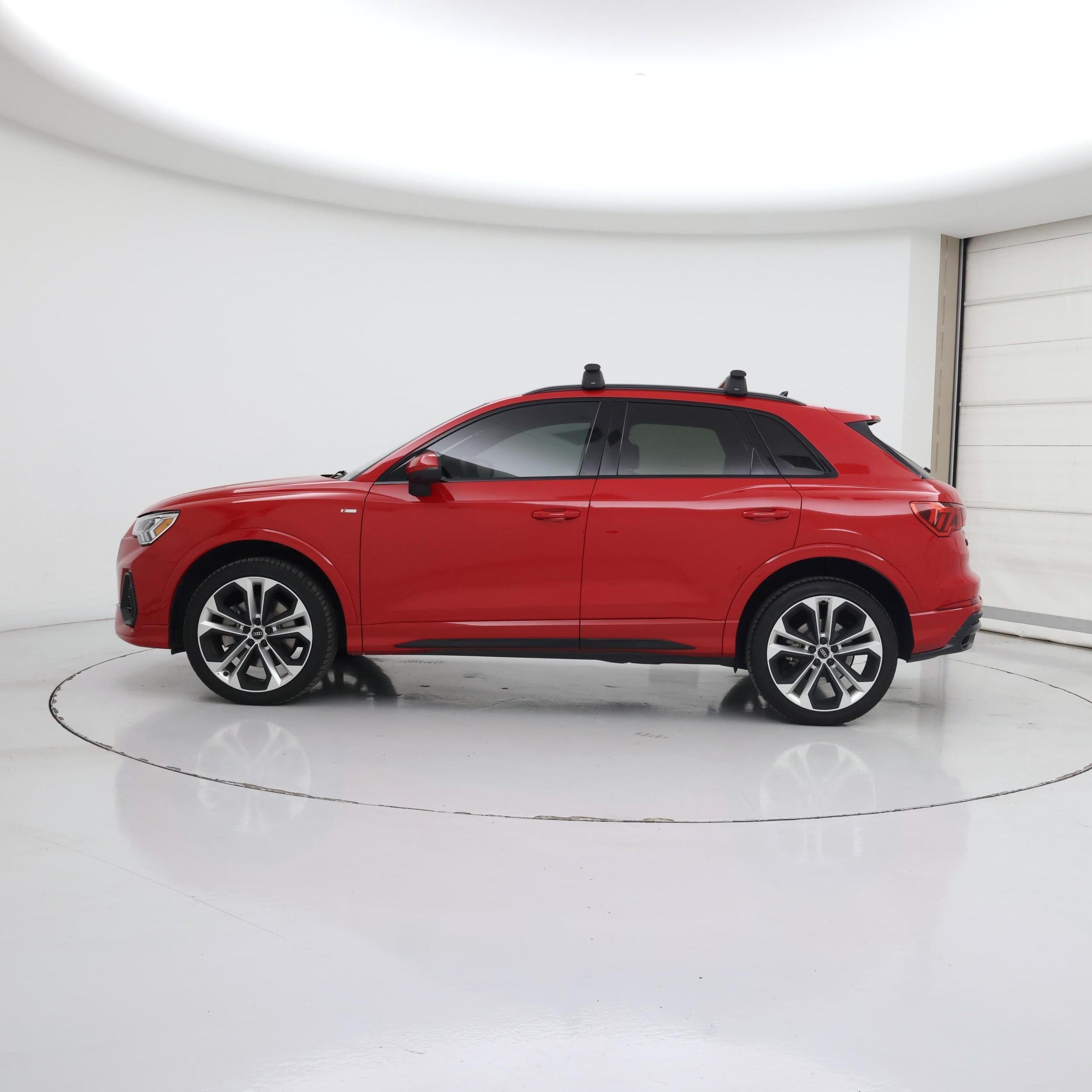 Thumbnail: 2022 Audi Q3 - 3